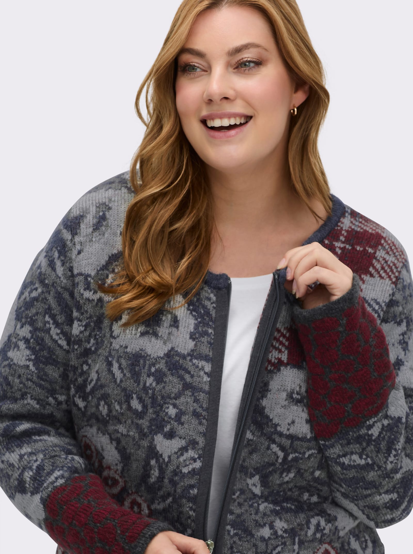 Jacquardstrickjacke für Drinnen und Draußen - rauchblau-gemustert
