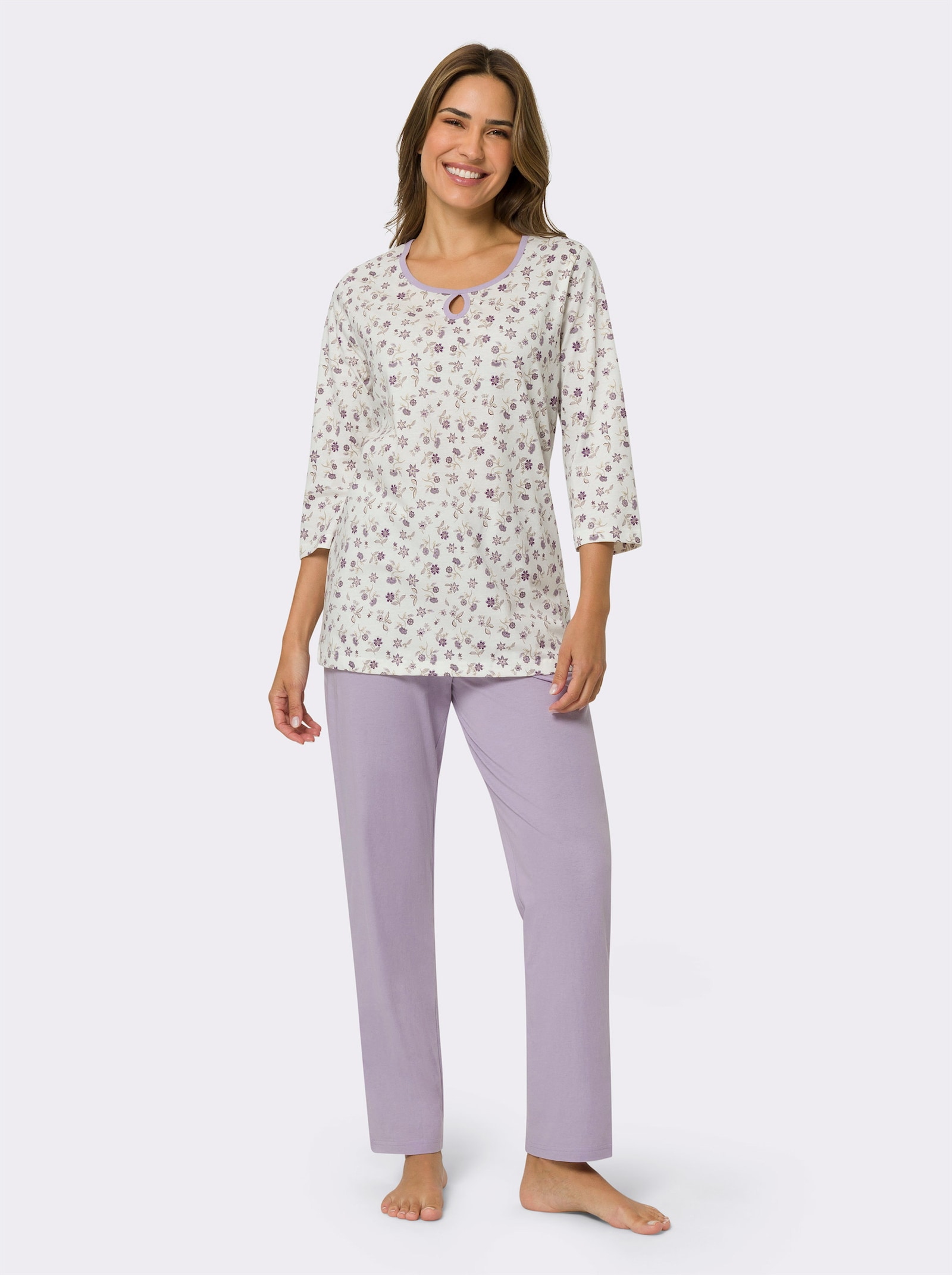Pyjama met druppelvormige hals - ecru/lila bedrukt