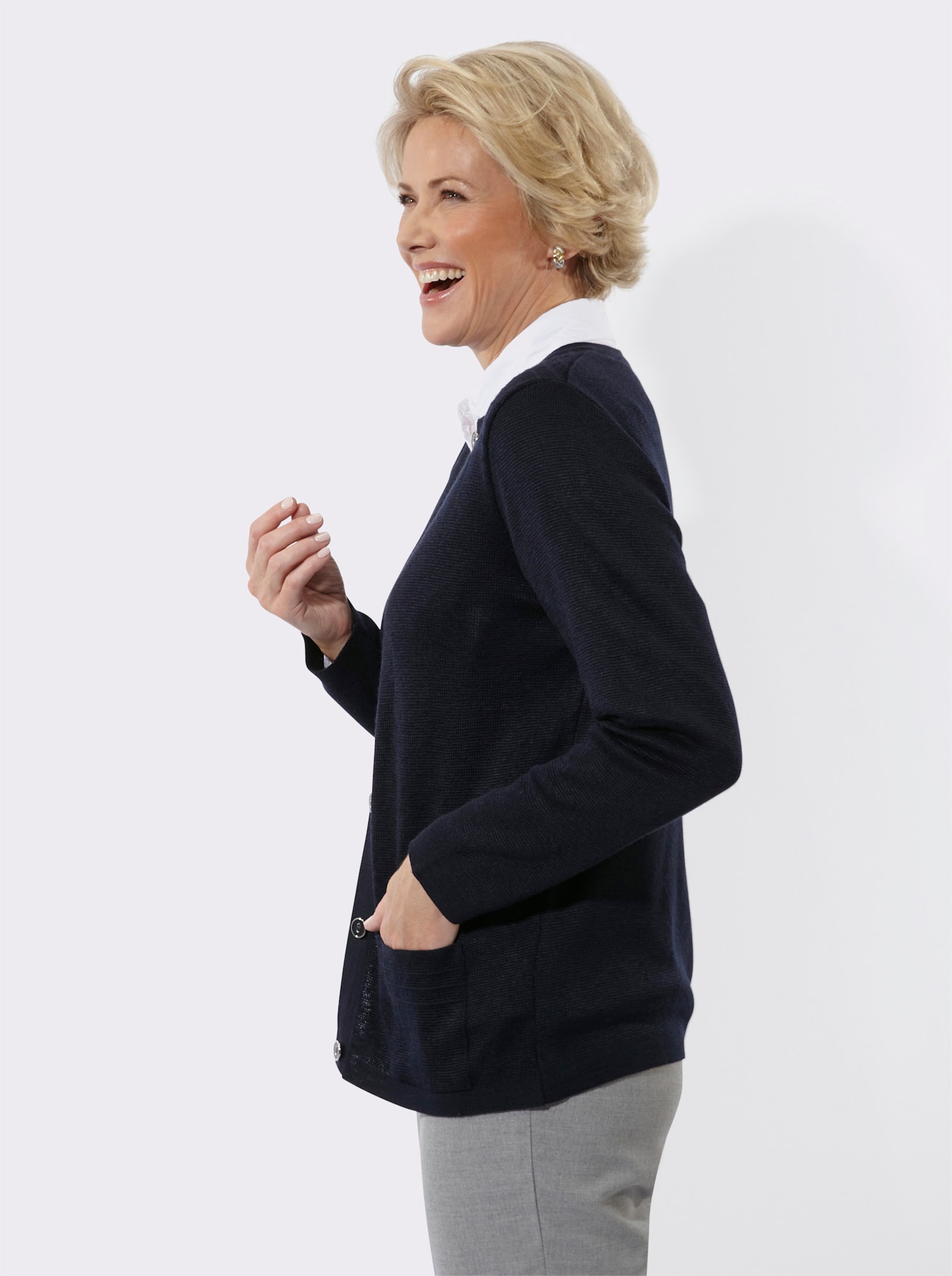 Strickjacke mit Schmuckknöpfen - marine