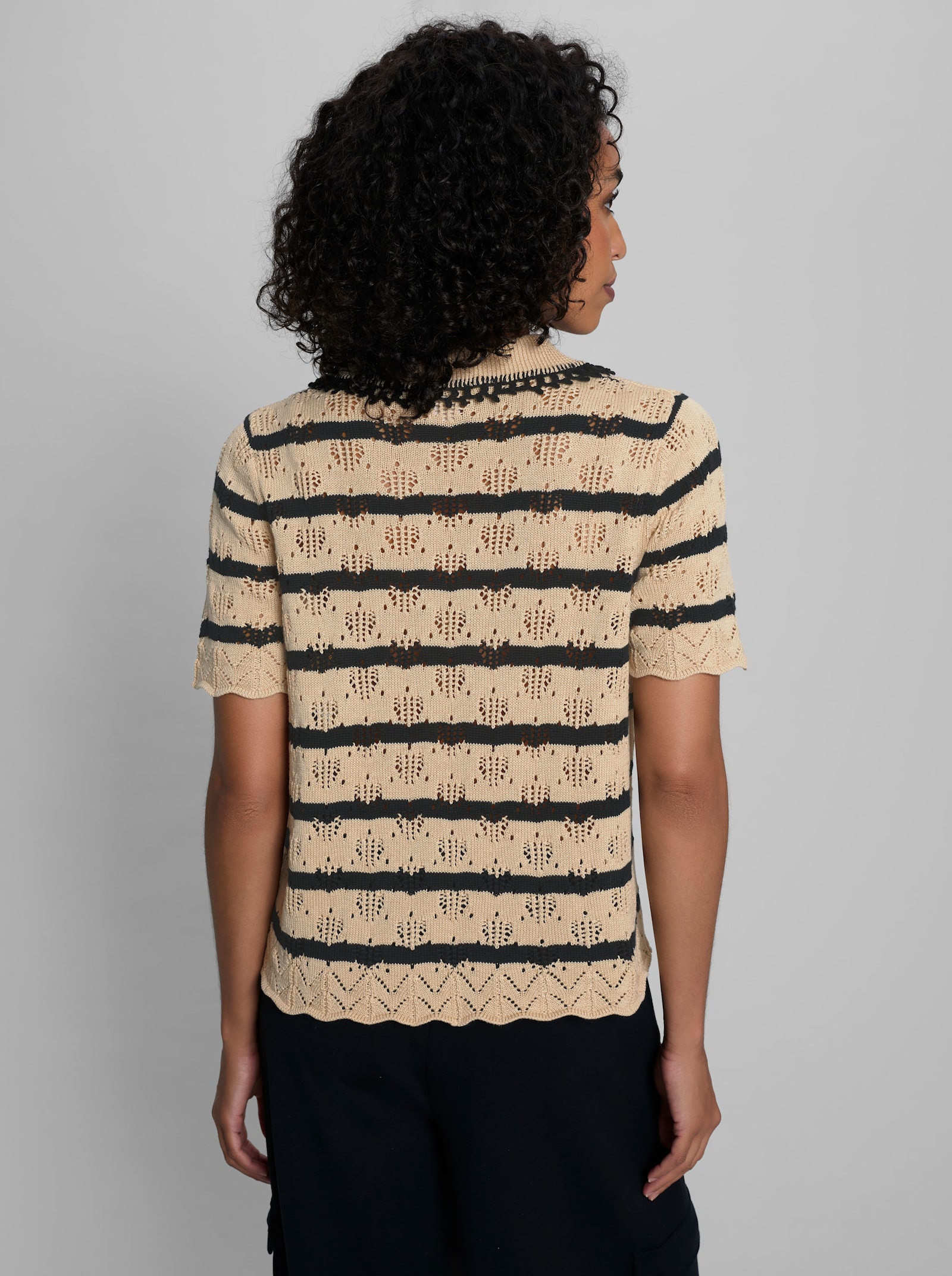 heine Ajourpullover mit Spitze - sand-schwarz-geringelt