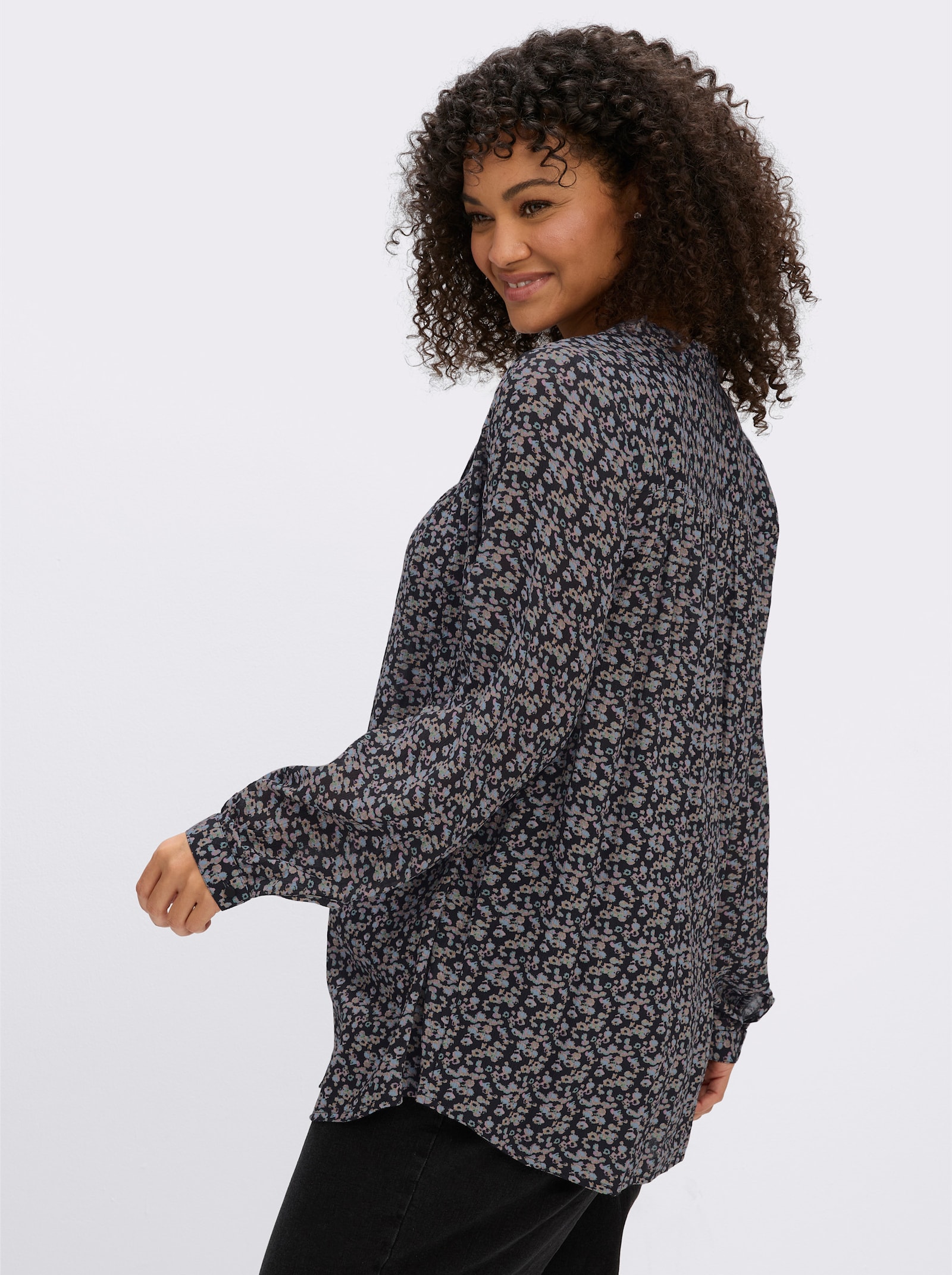 sheego Crêpebluse mit floralem Minimalprint - tiefblau-orchidee-bedruckt
