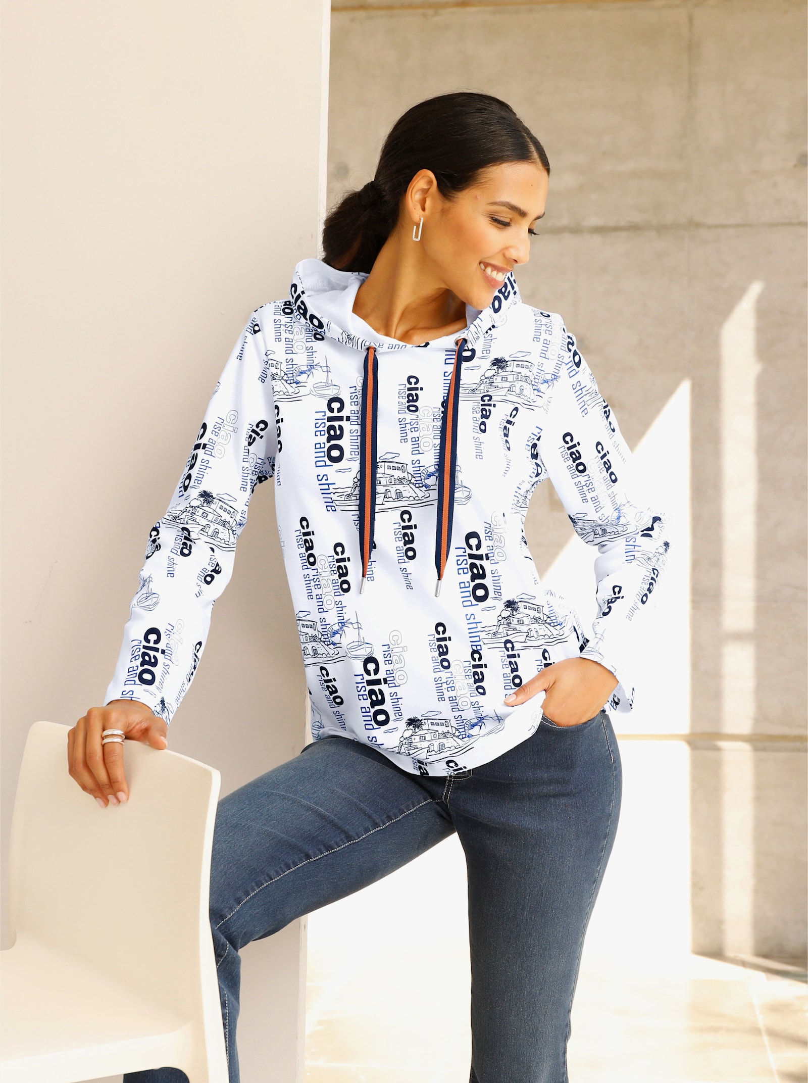 Sweatshirt met maritieme print rondom - wit/marine geprint