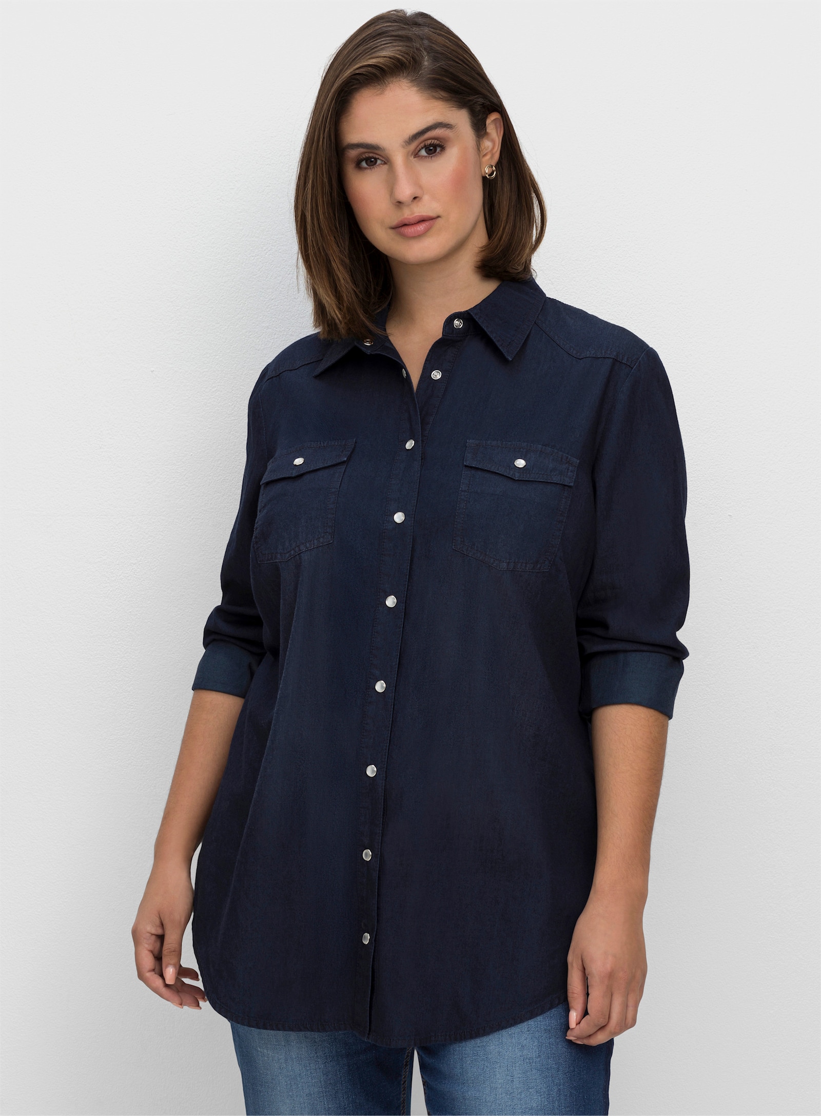 sheego Jeansbluse mit Druckknöpfen - dark blue denim