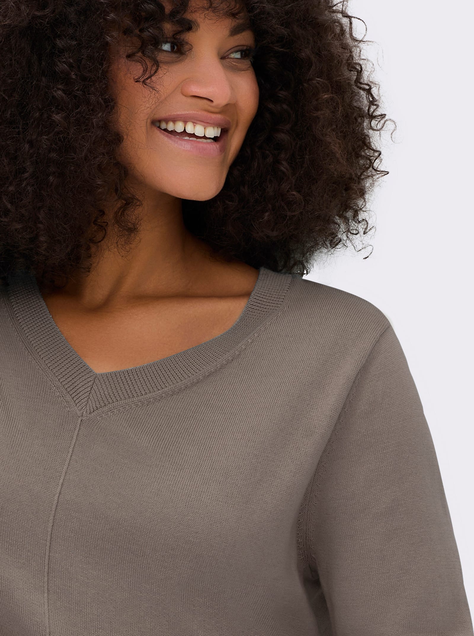 V-Ausschnitt-Pullover mit Biesen vorne - taupe