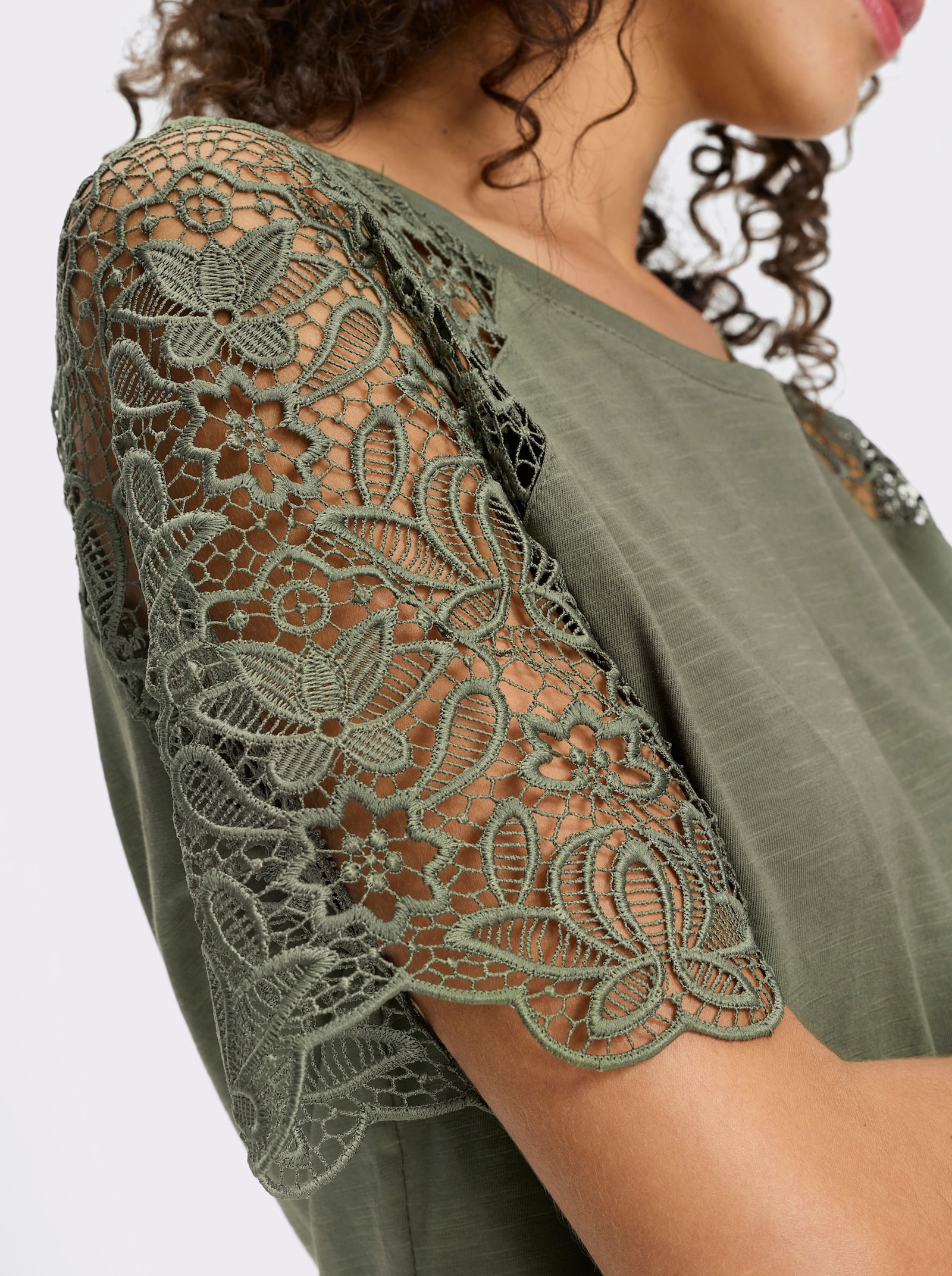 heine Rundhalsshirt mit Spitze - khaki