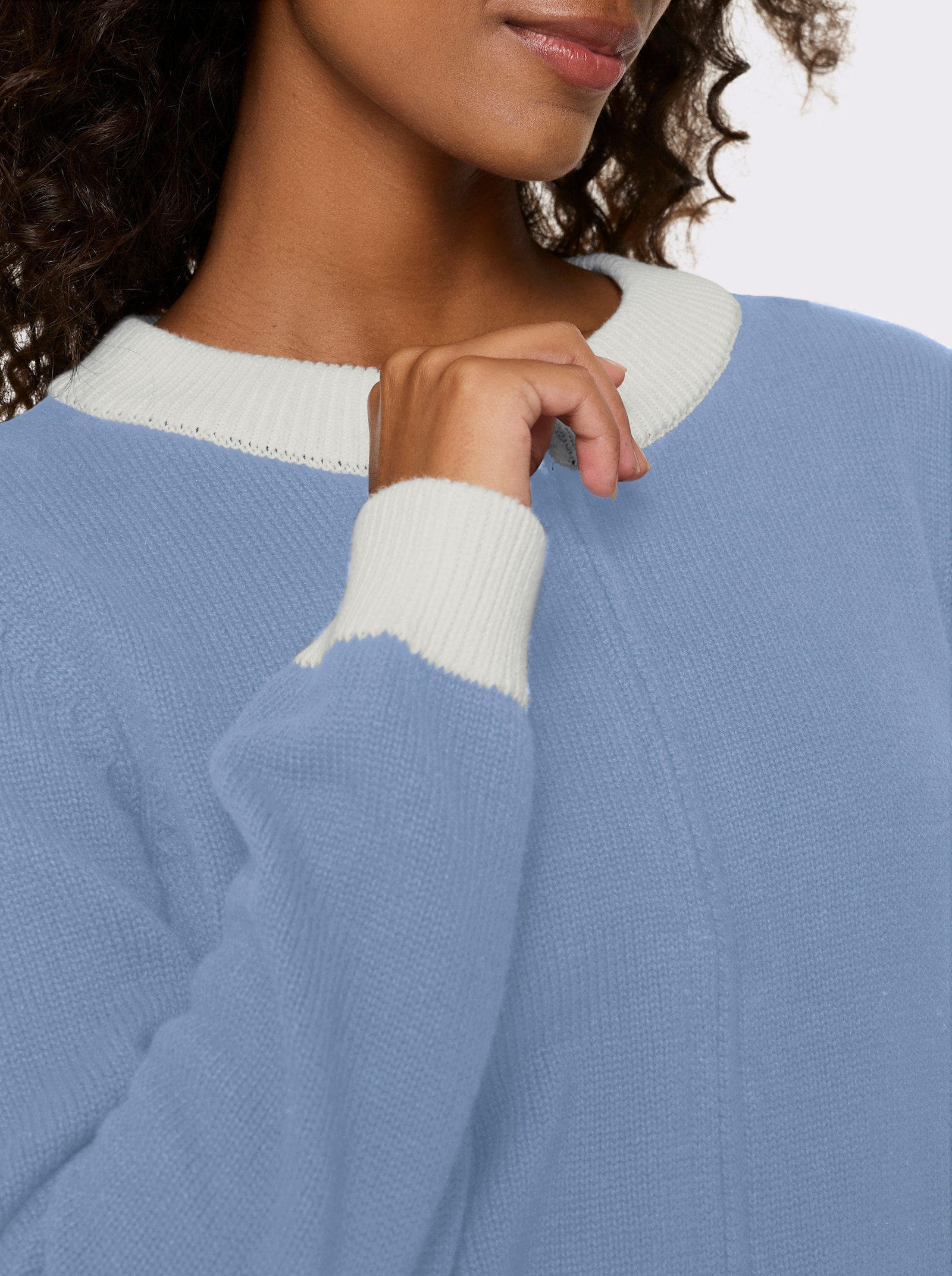 heine Strickjacke mit Blockstreifen - bleu-ecru