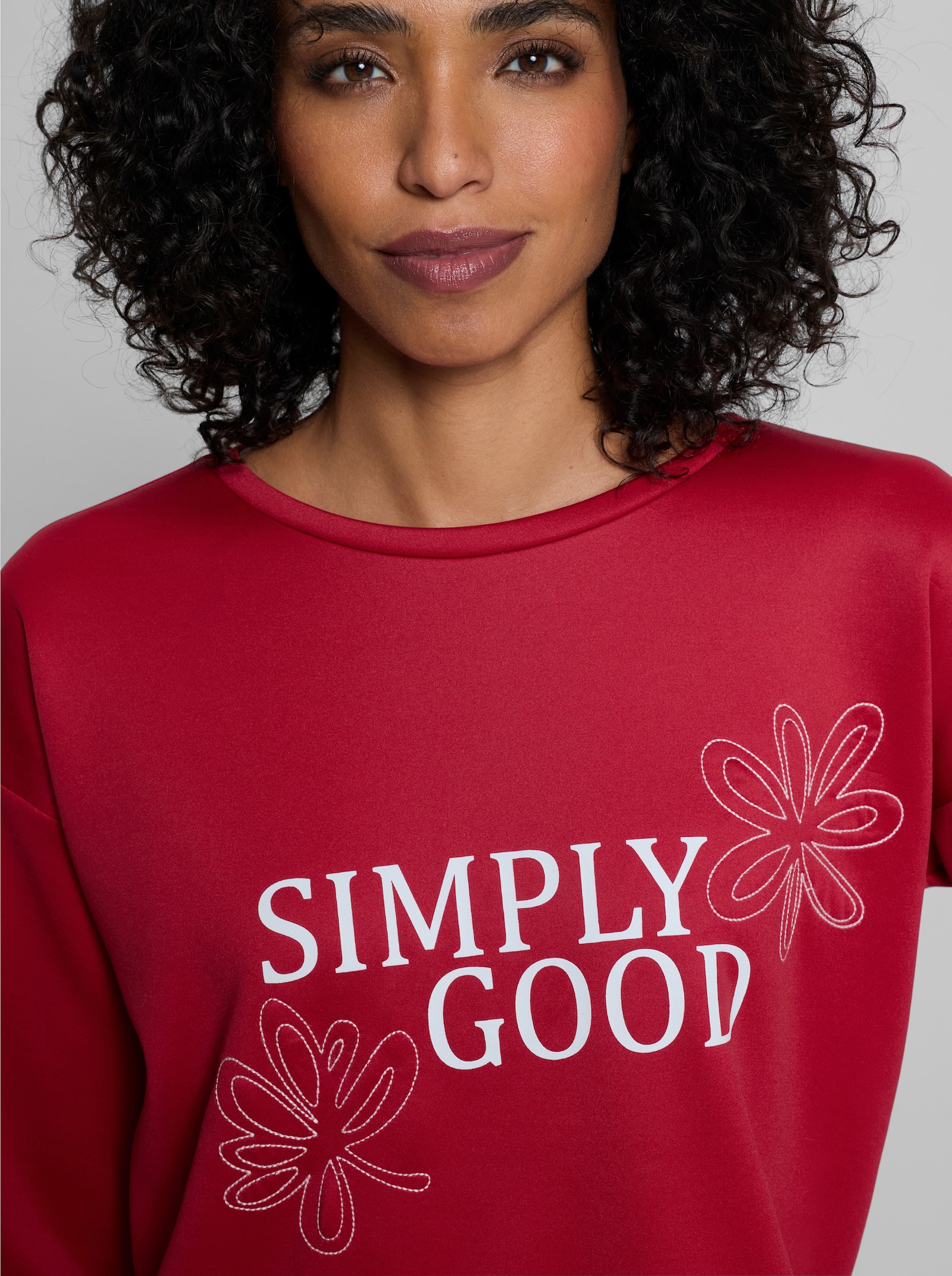 heine Sweatshirt mit Stickerei - rot