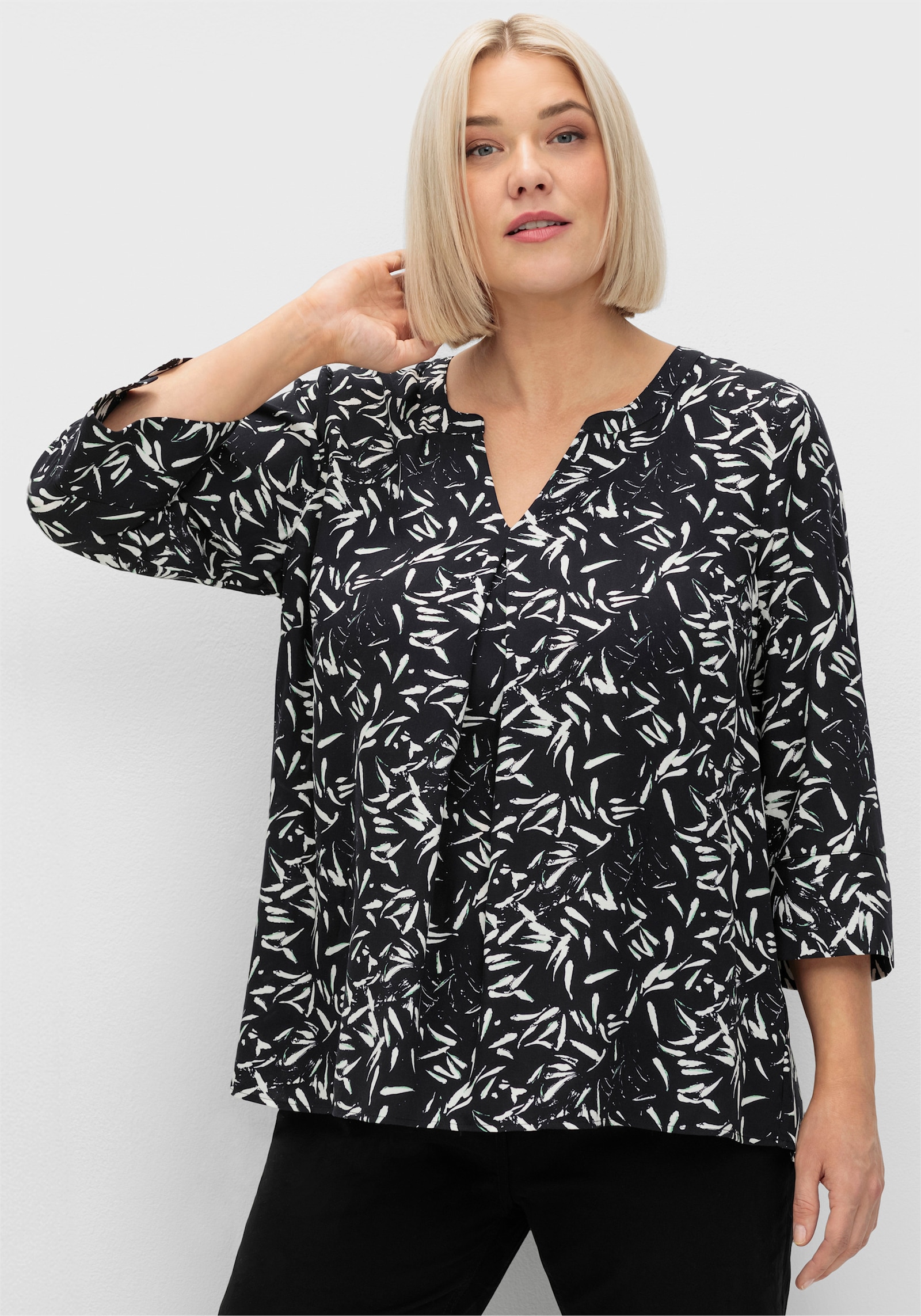 sheego Tunika mit 3/4-Arm und Alloverprint - schwarz-weiß gemustert