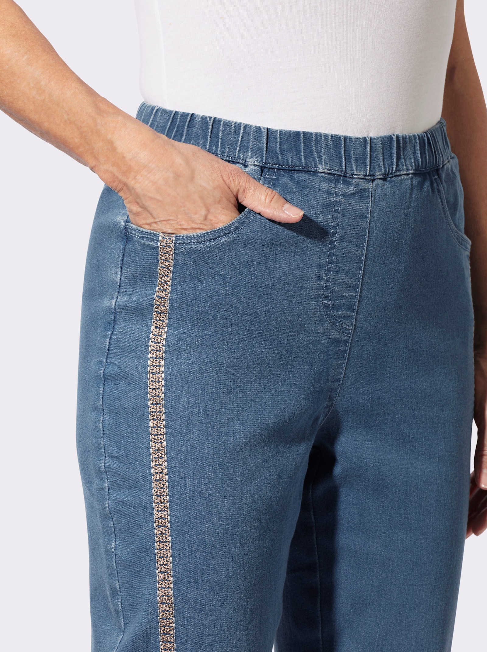 Schlupfjeans mit Stickerei - blue-bleached