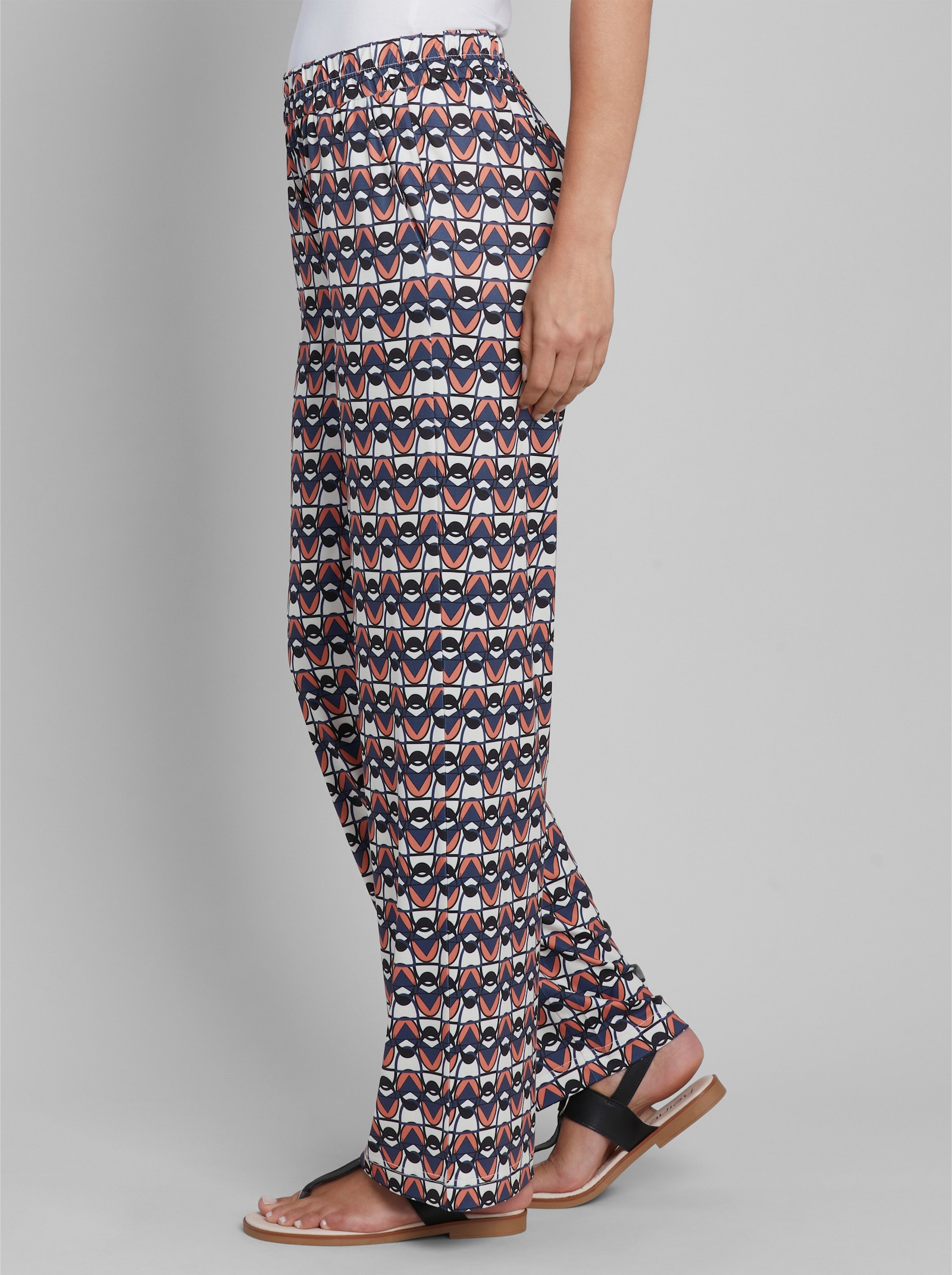 heine Druckhose im Retro-Dessin - taubenblau-ecru-bedruckt
