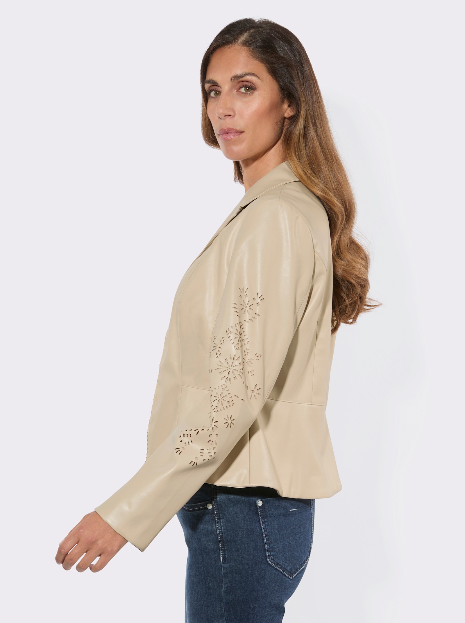 Lederimitat-Blazer mit schmeichelndem Schößchen - sand