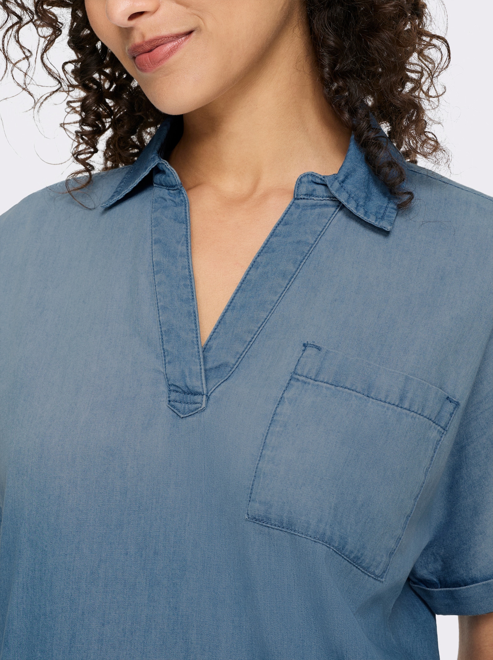 heine Chemisier en jean avec plis au dos - bleu blanchi