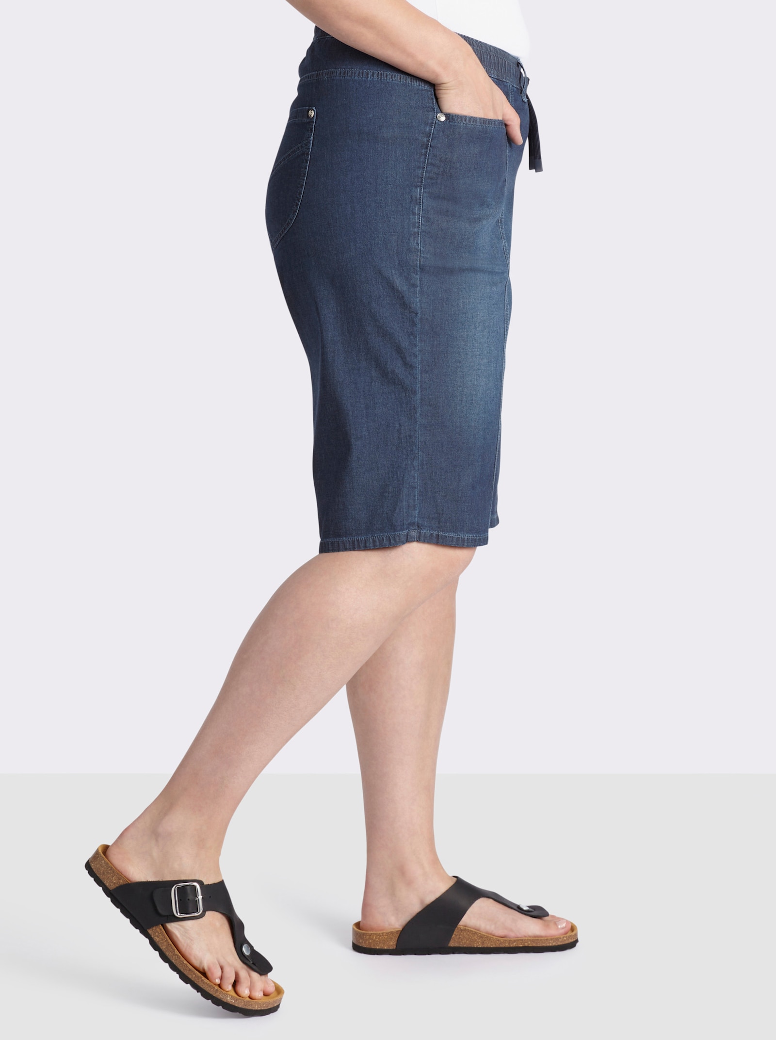 sheego Jeansbermudas mit Rundum-Dehnbund - dark blue