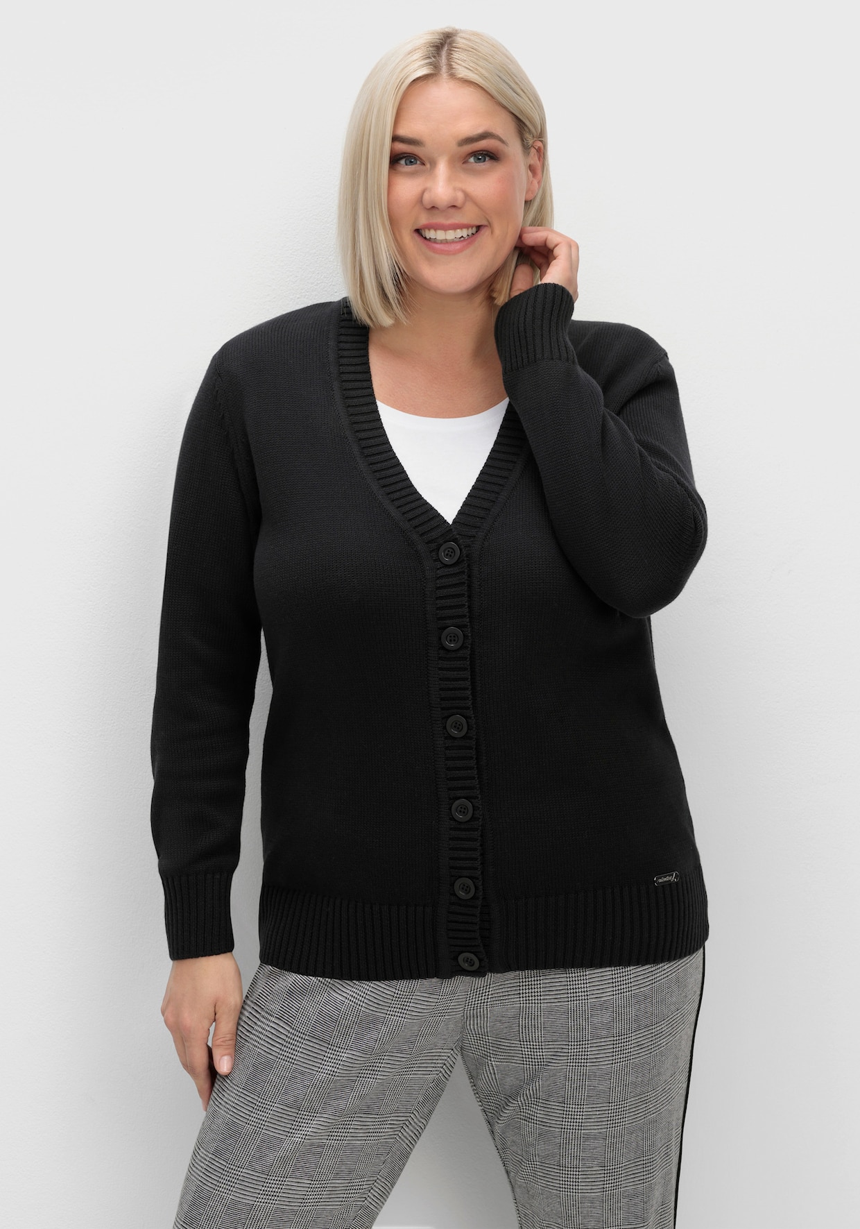 Strickjacke mit farblich abgestimmten Knöpfen - schwarz