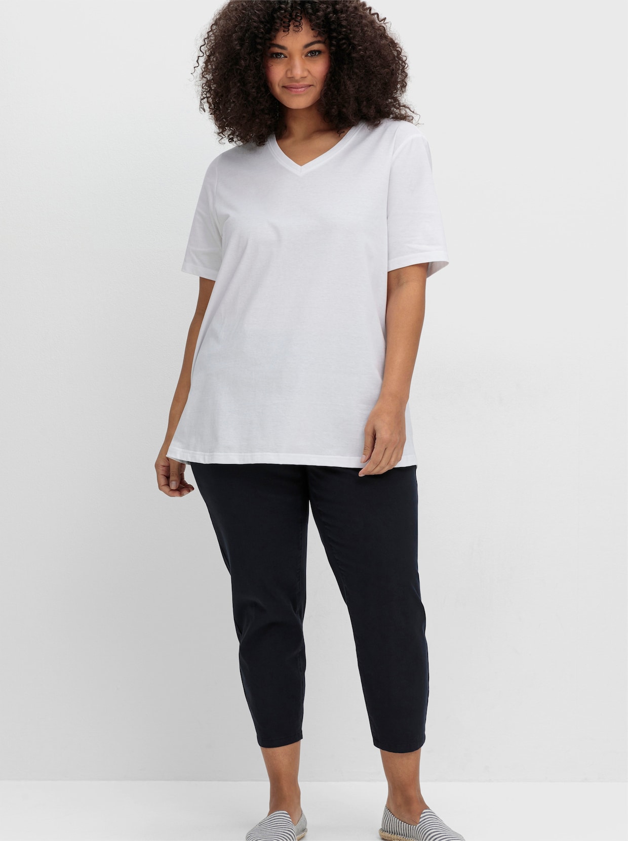 sheego Shirt met V-hals - ecru