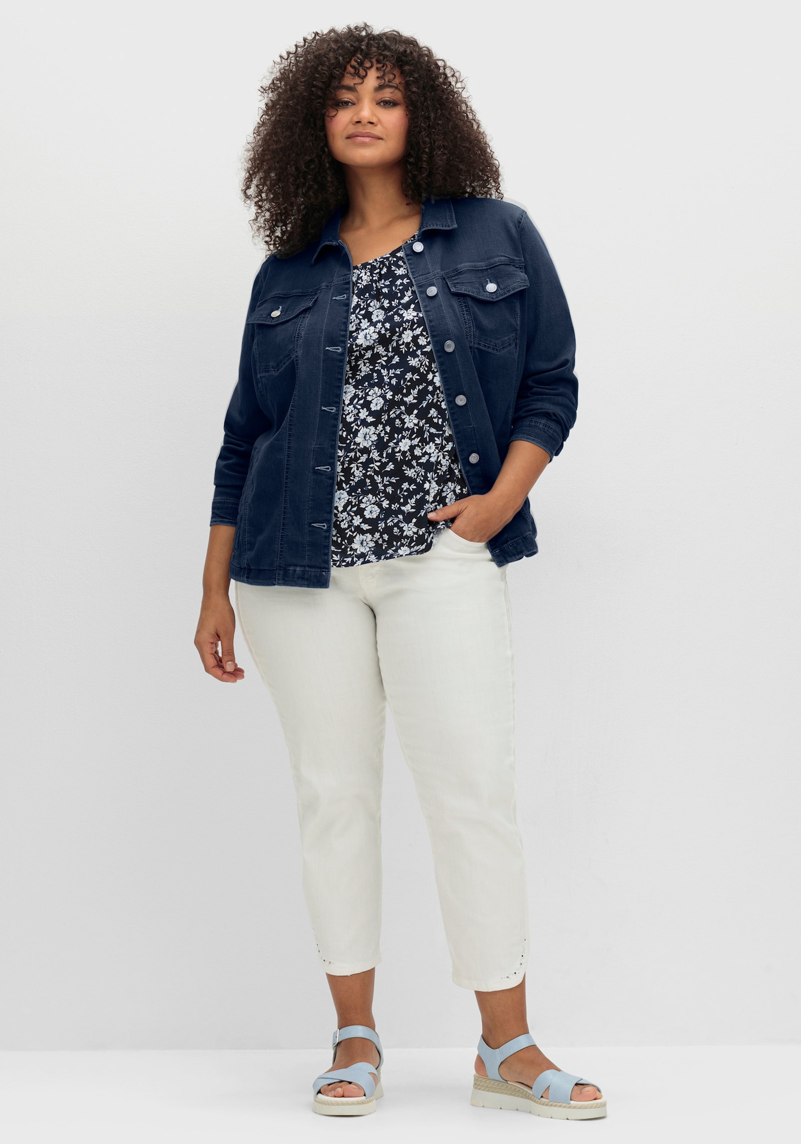 Jeansjacke mit aufgesetzten Brusttaschen - blue-stone-washed