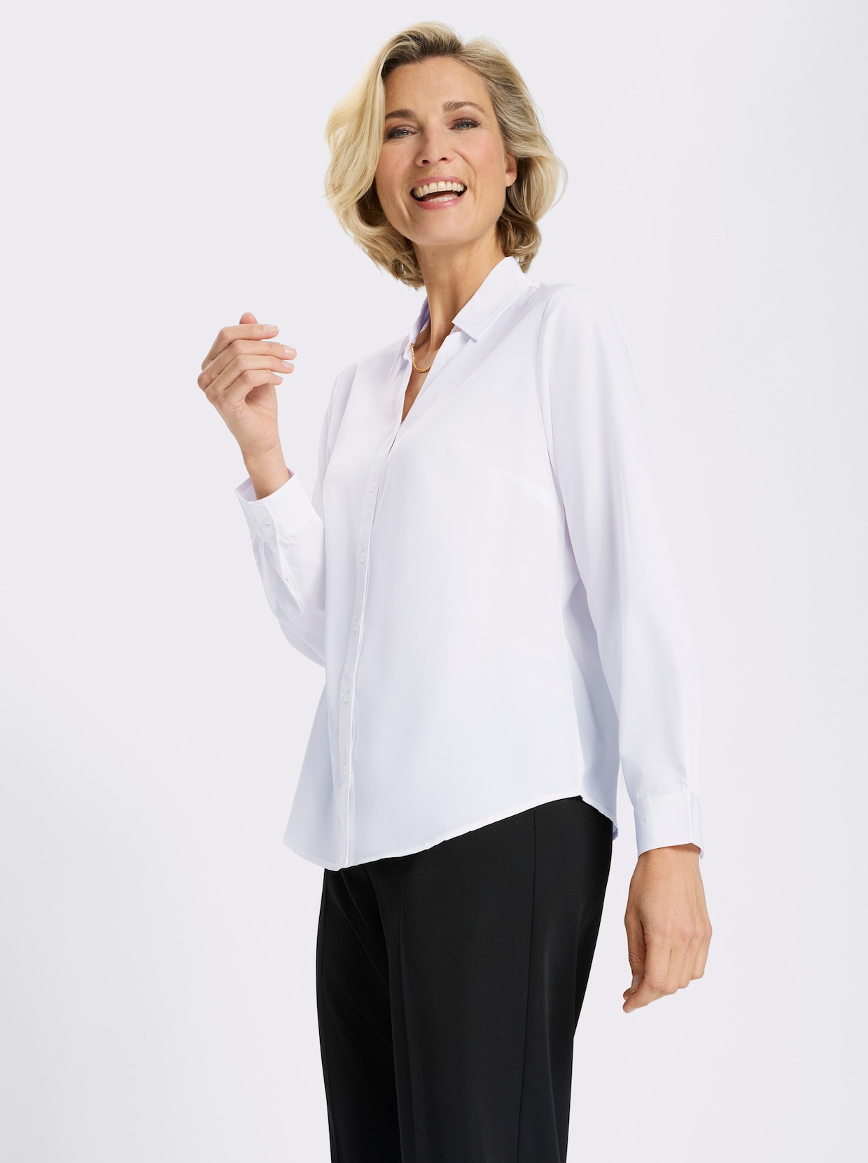 Langarmbluse mit goldfarbener Zierkette - ecru