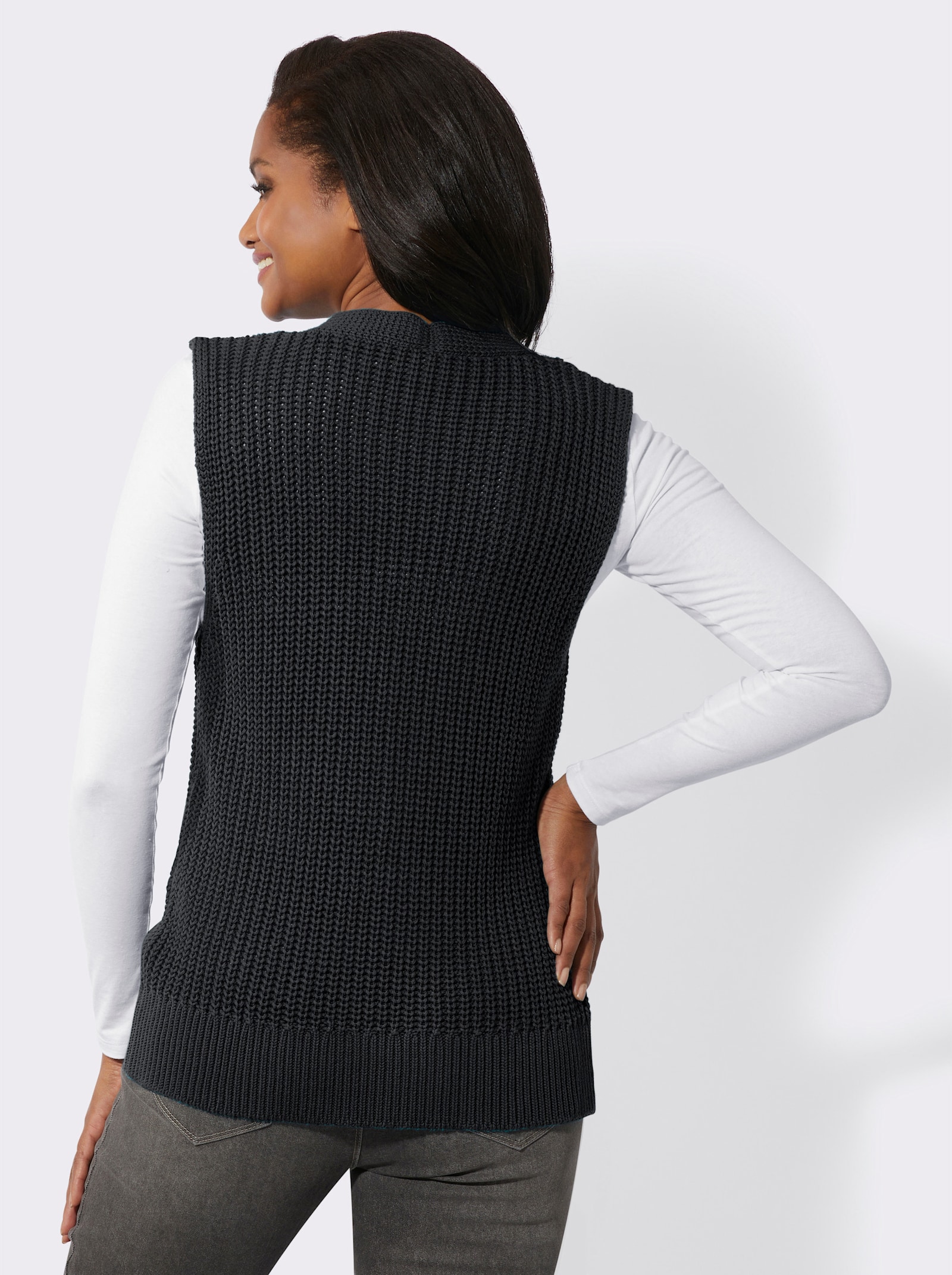 Pletená vesta z hrubého úpletu - černá