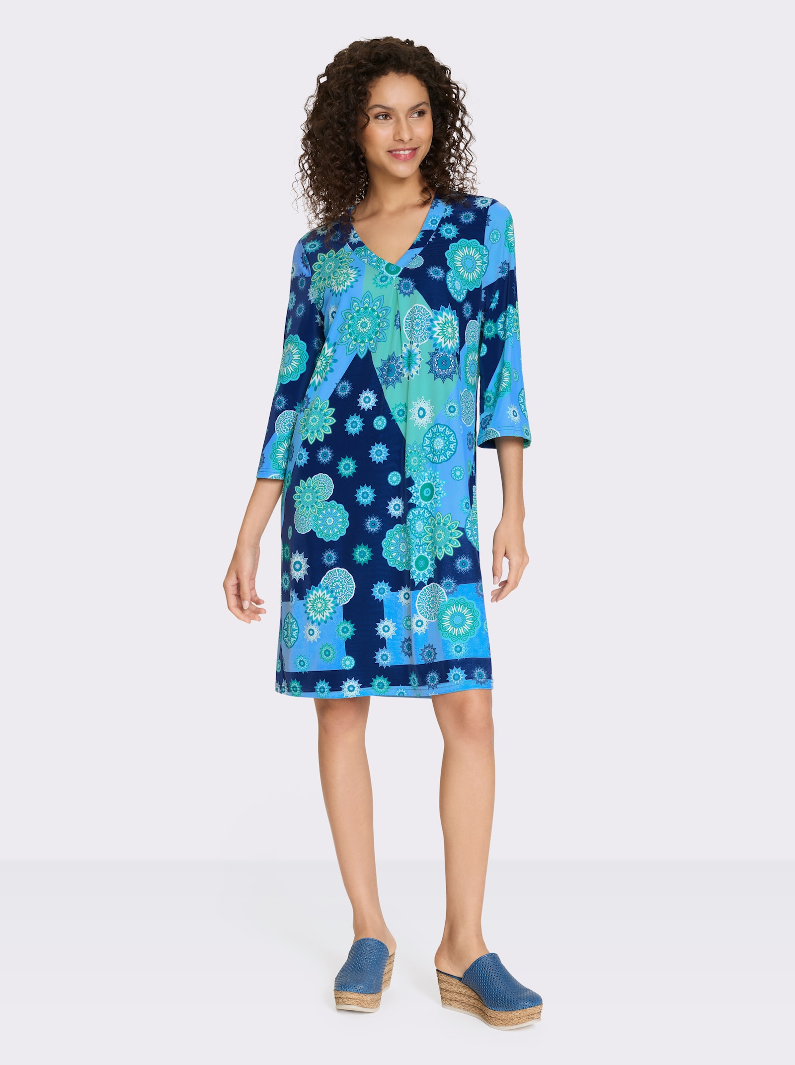 heine Jerseykleid mit Blumenprint - royalblau-grün-bedruckt