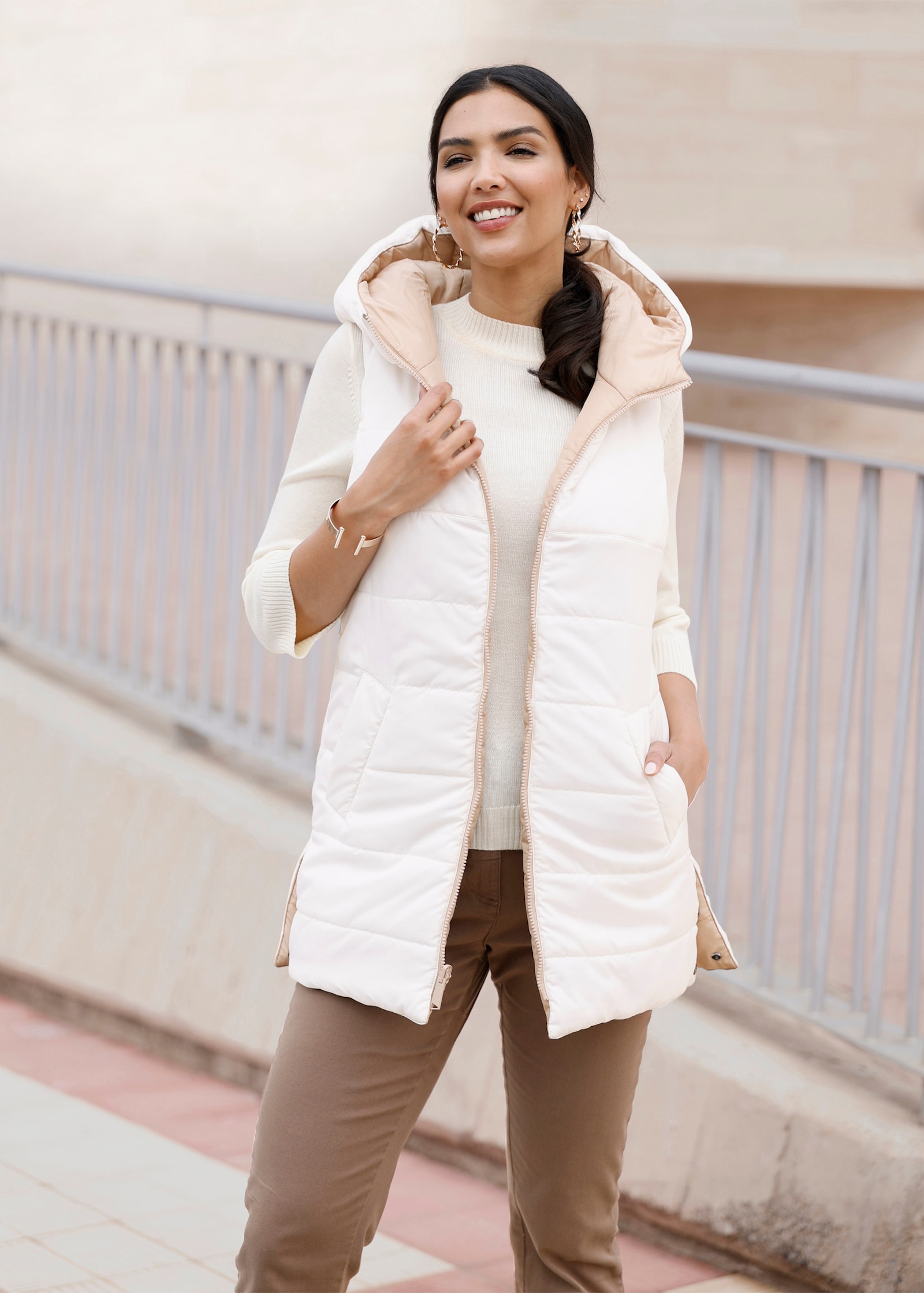 Wendeweste mit verschiedenfarbigen Seiten - beige-ecru