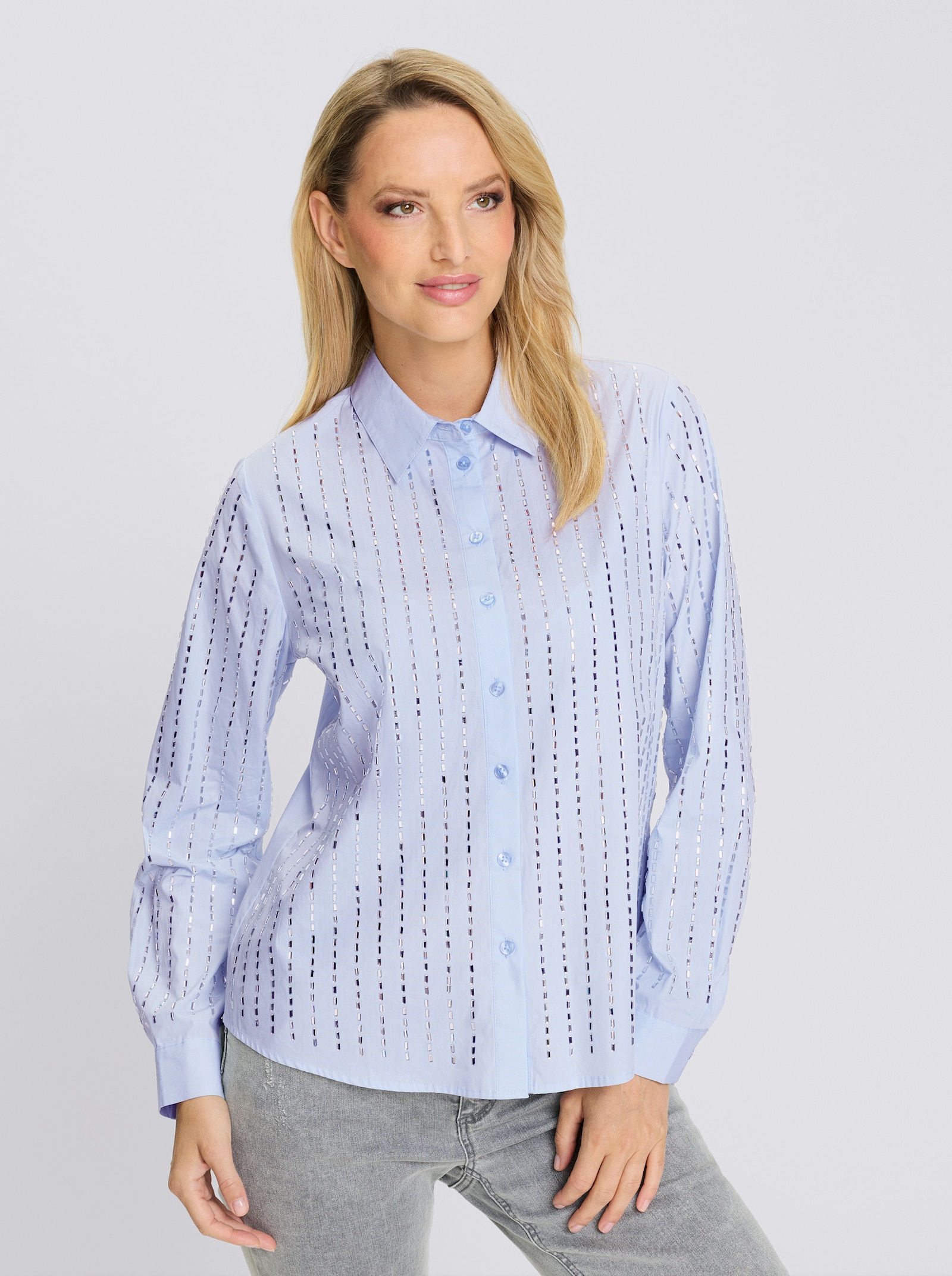 heine Baumwollbluse mit Glitzersteinchen - hellblau