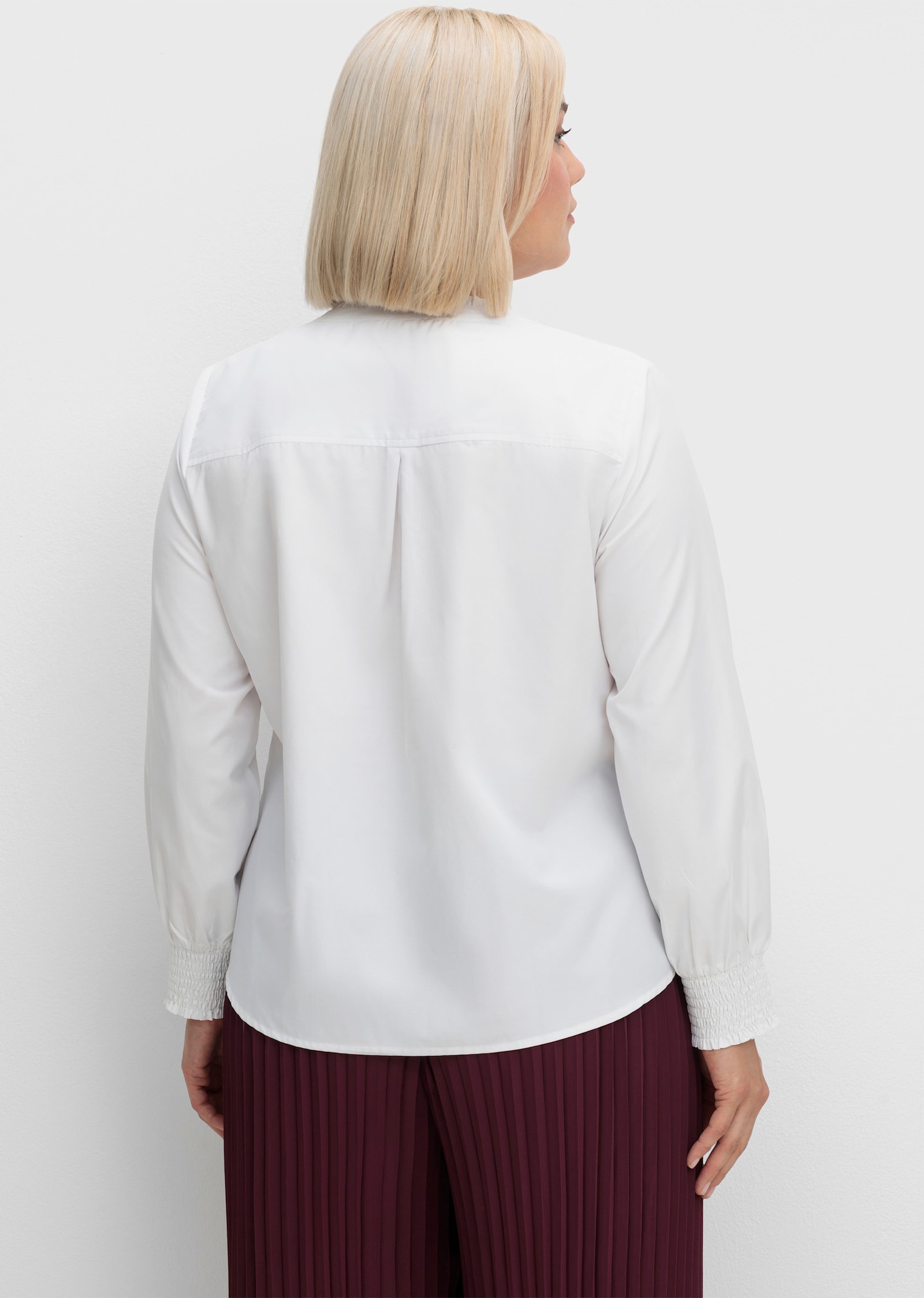 Schlupfbluse mit Rüschen-Details - weiß