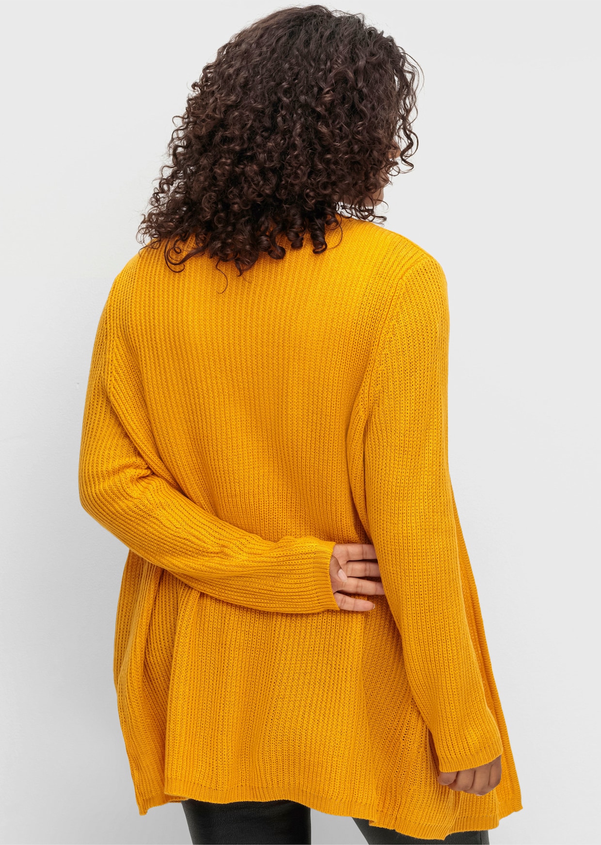 Strickjacke mit gerippten Abschlüssen - ocker