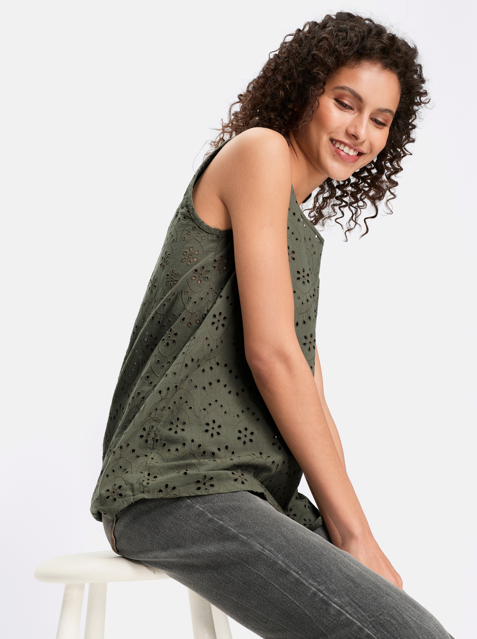 heine Blusentop aus Lochspitze - khaki