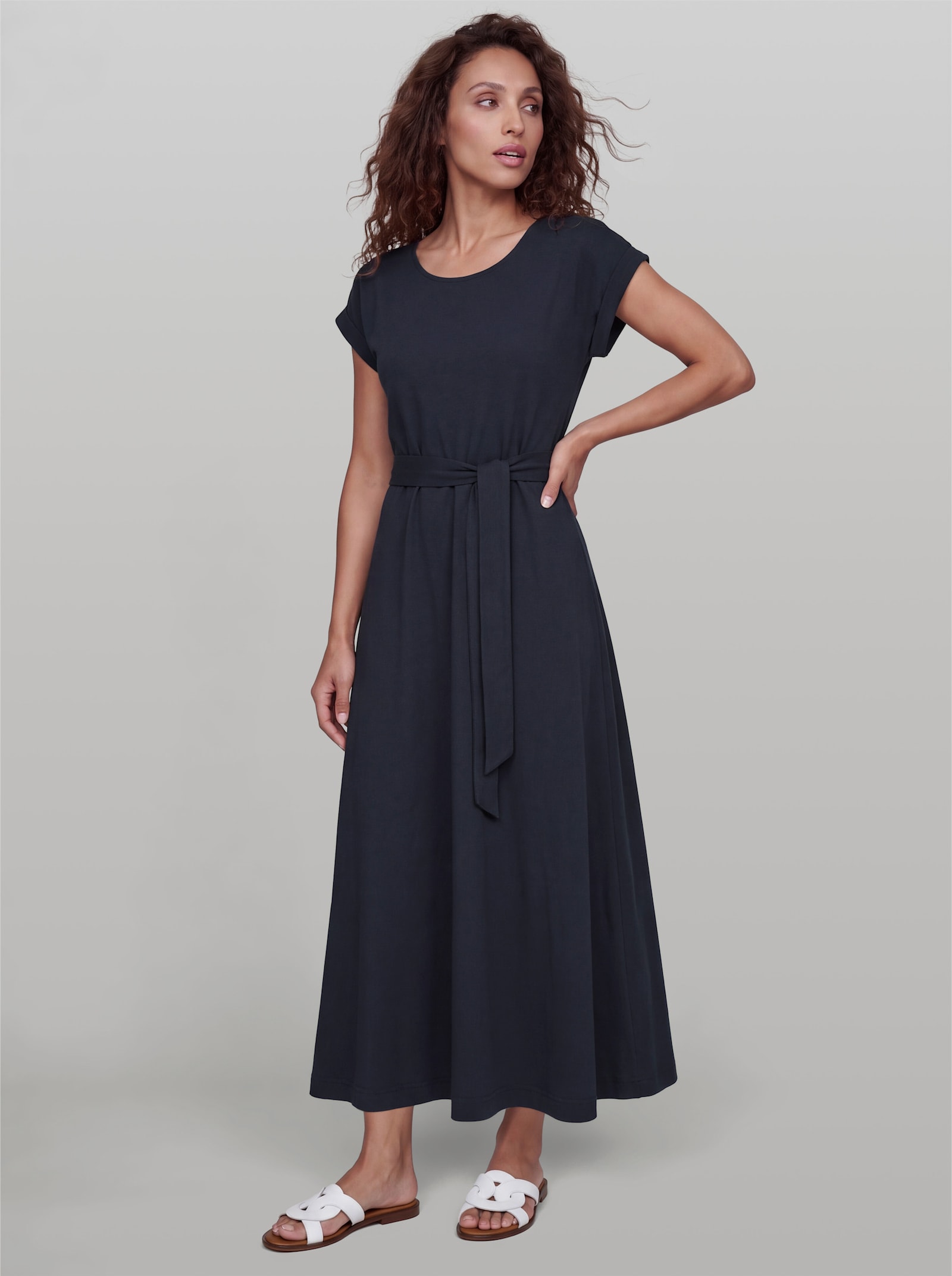heine Baumwollkleid mit Bindegürtel - marine