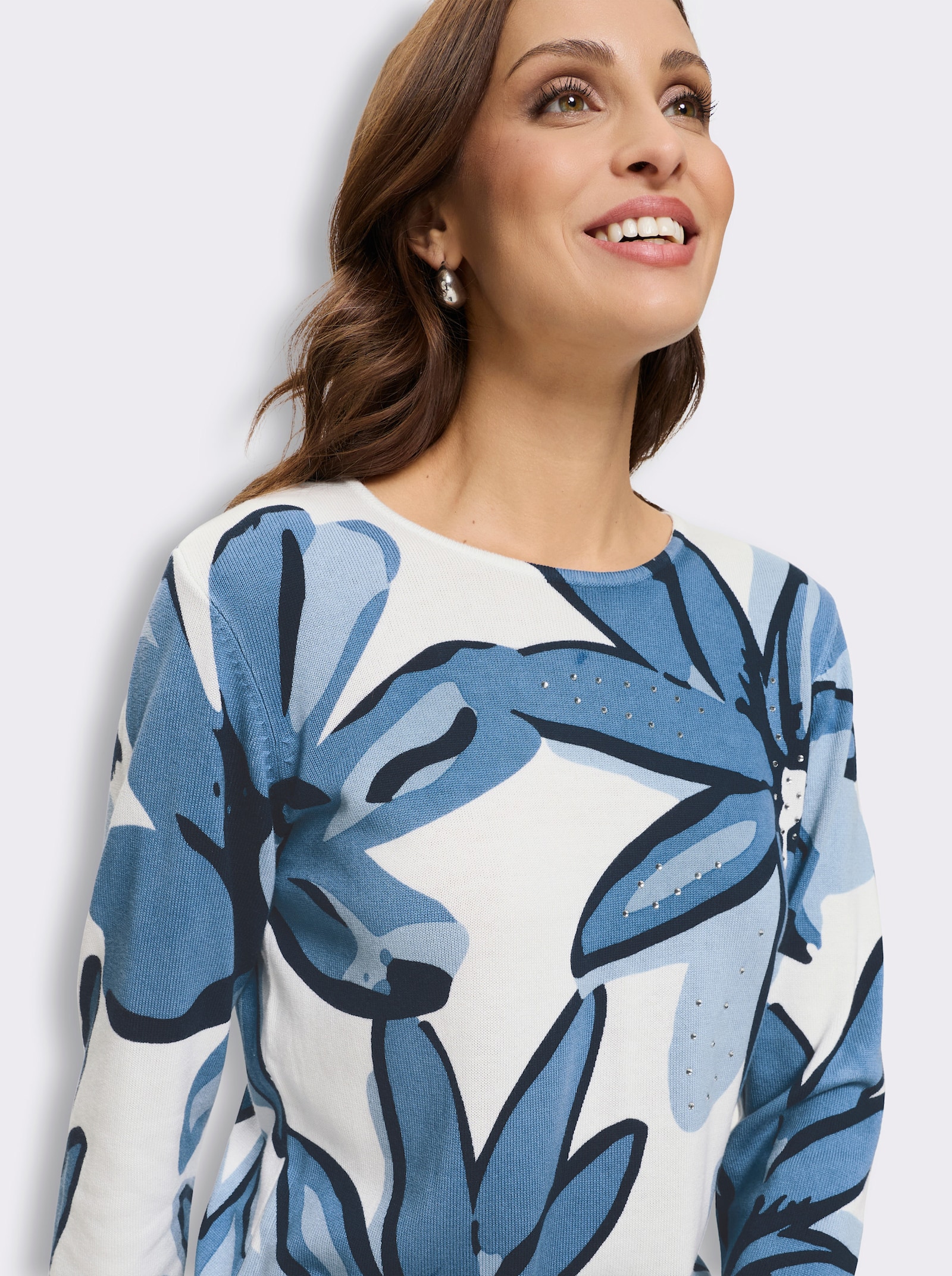3/4-Arm-Pullover mit Glitzersteinchen - weiß-mittelblau-bedruckt