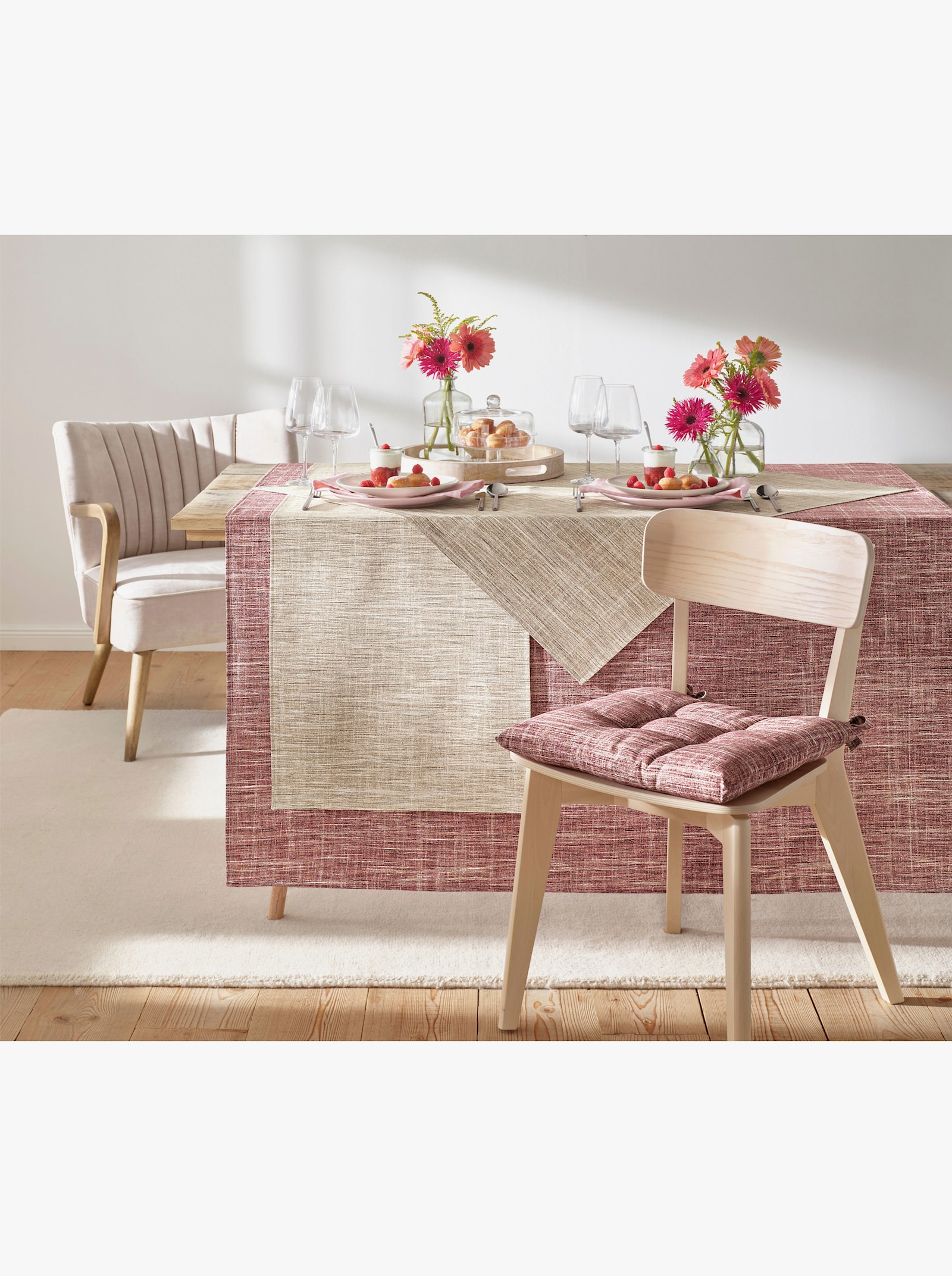 Tischdecke - rot-gemustert