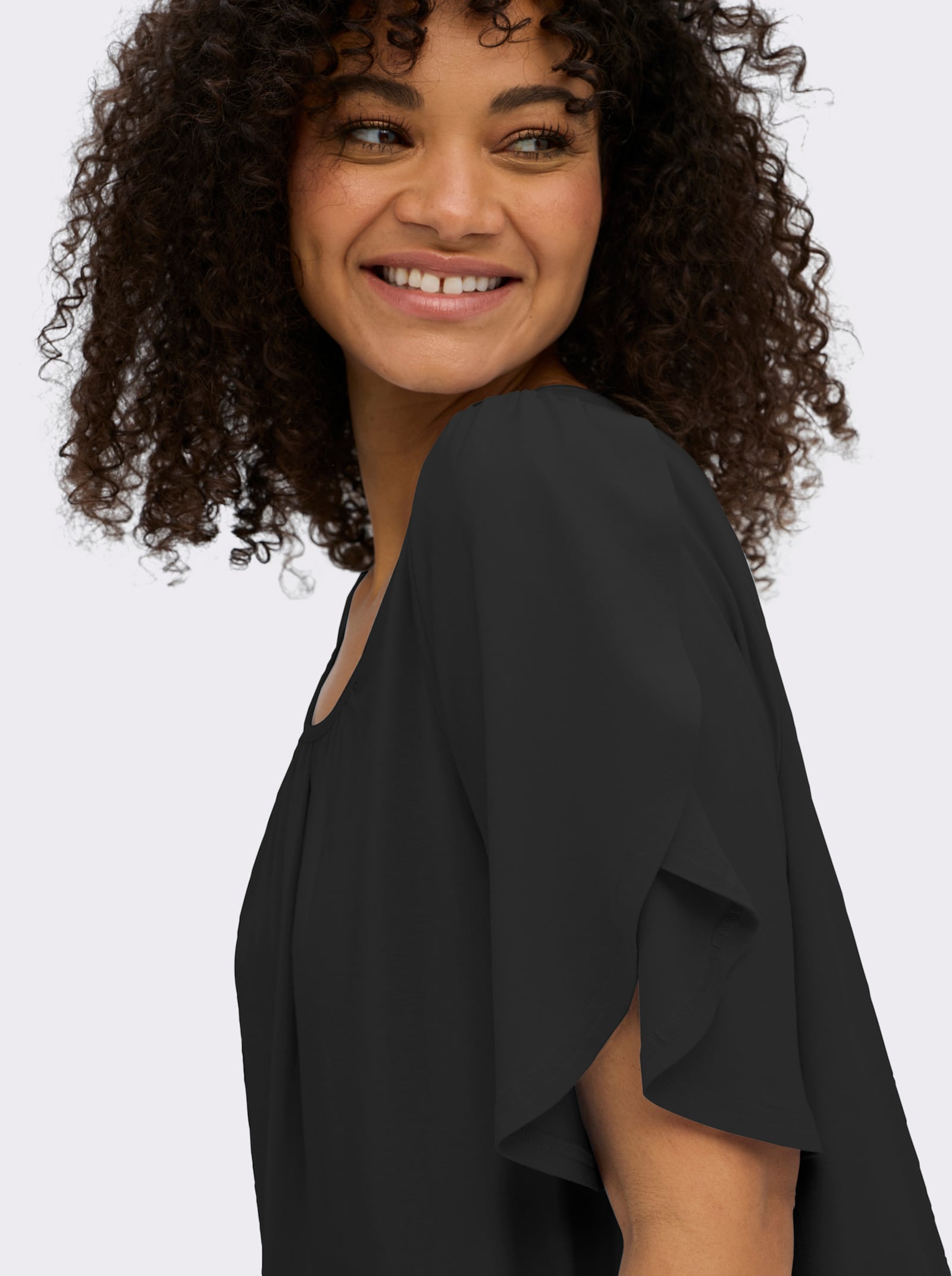 sheego Shirt met ronde hals en tulpmouwen - zwart