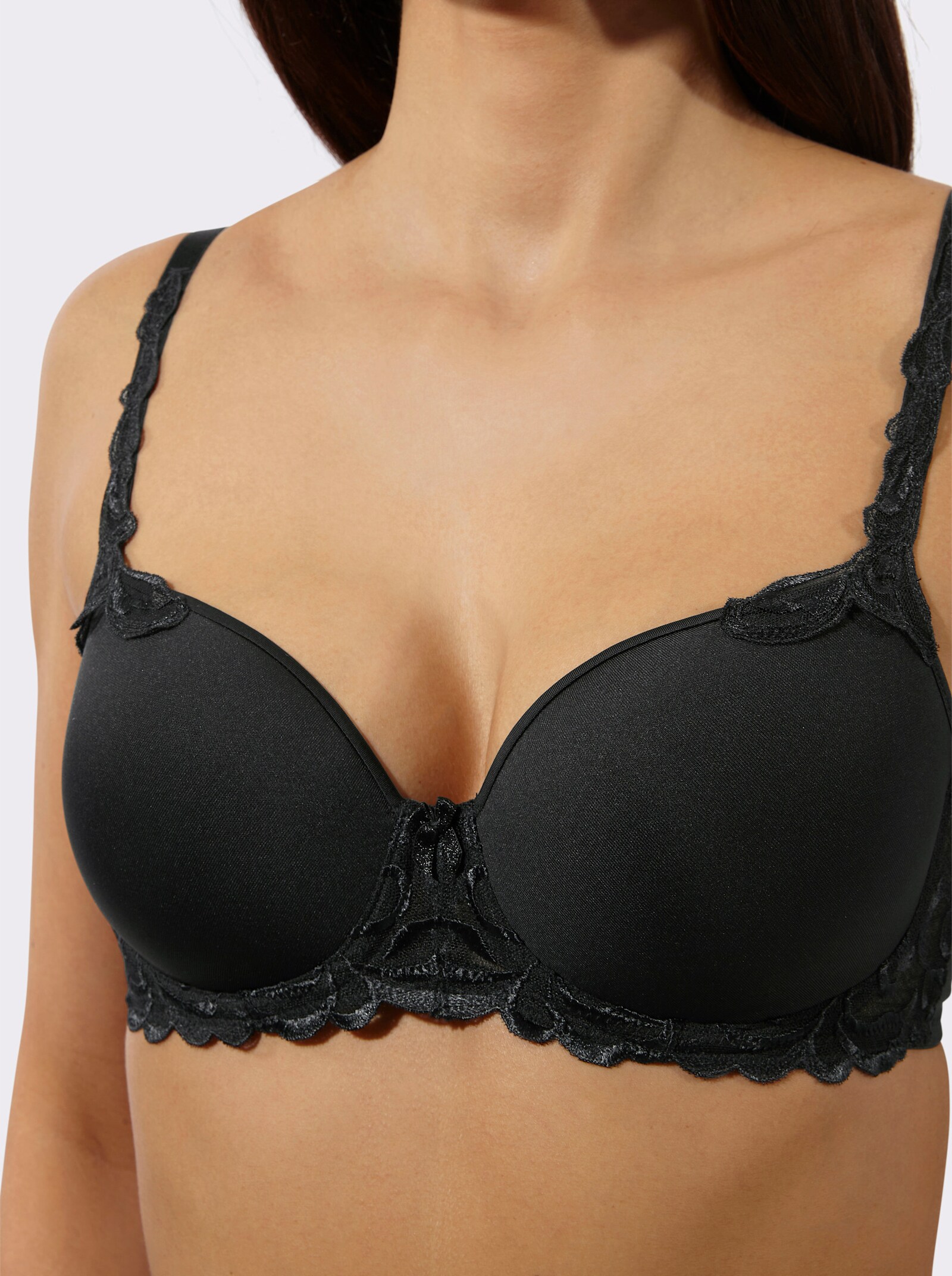 Triumph T-Shirt-BH mit Bügel mit atmungsaktiven Spacer-Cups - schwarz