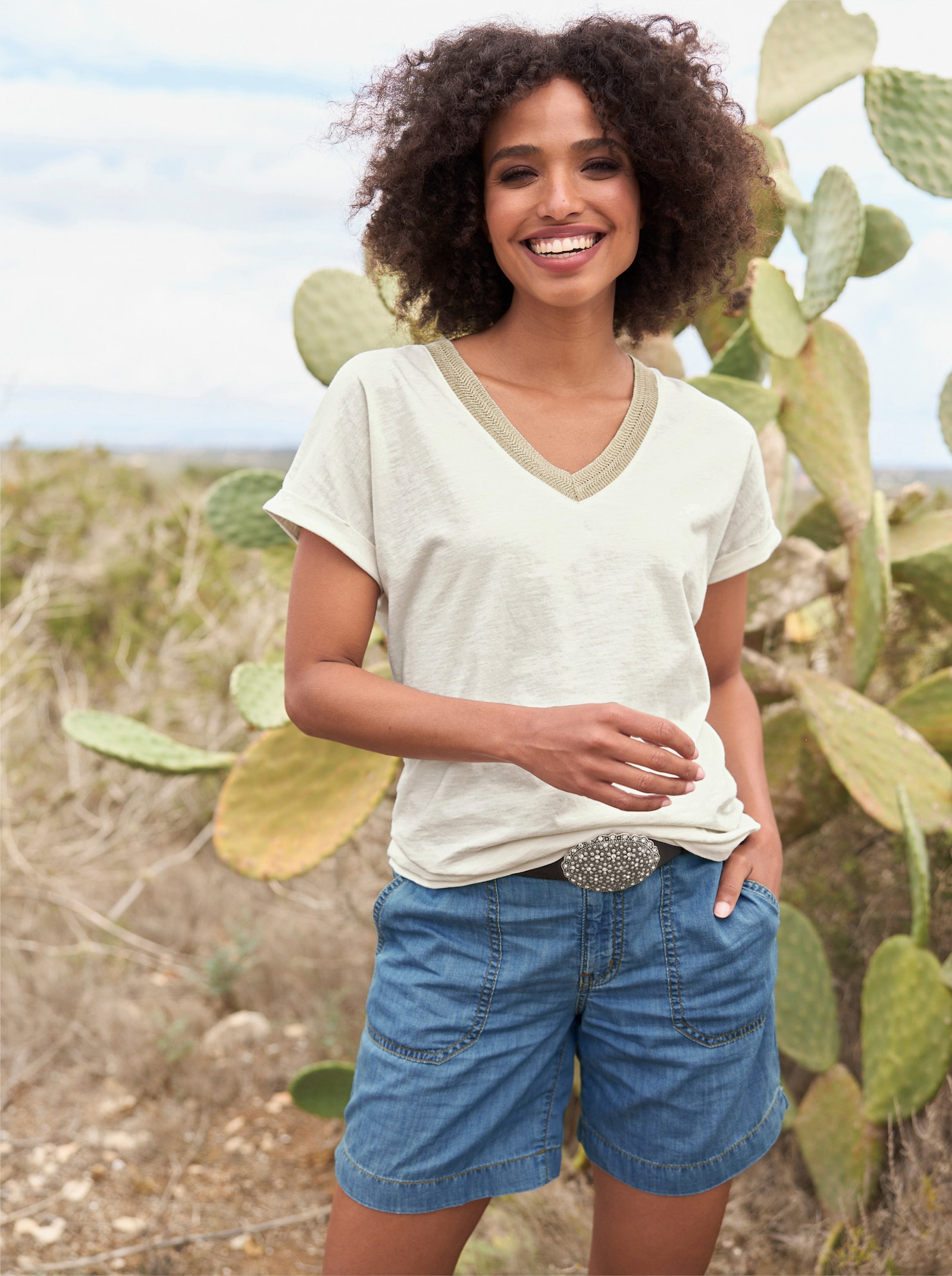 heine Kurzarmshirt mit Glanz-Akzenten - champagner