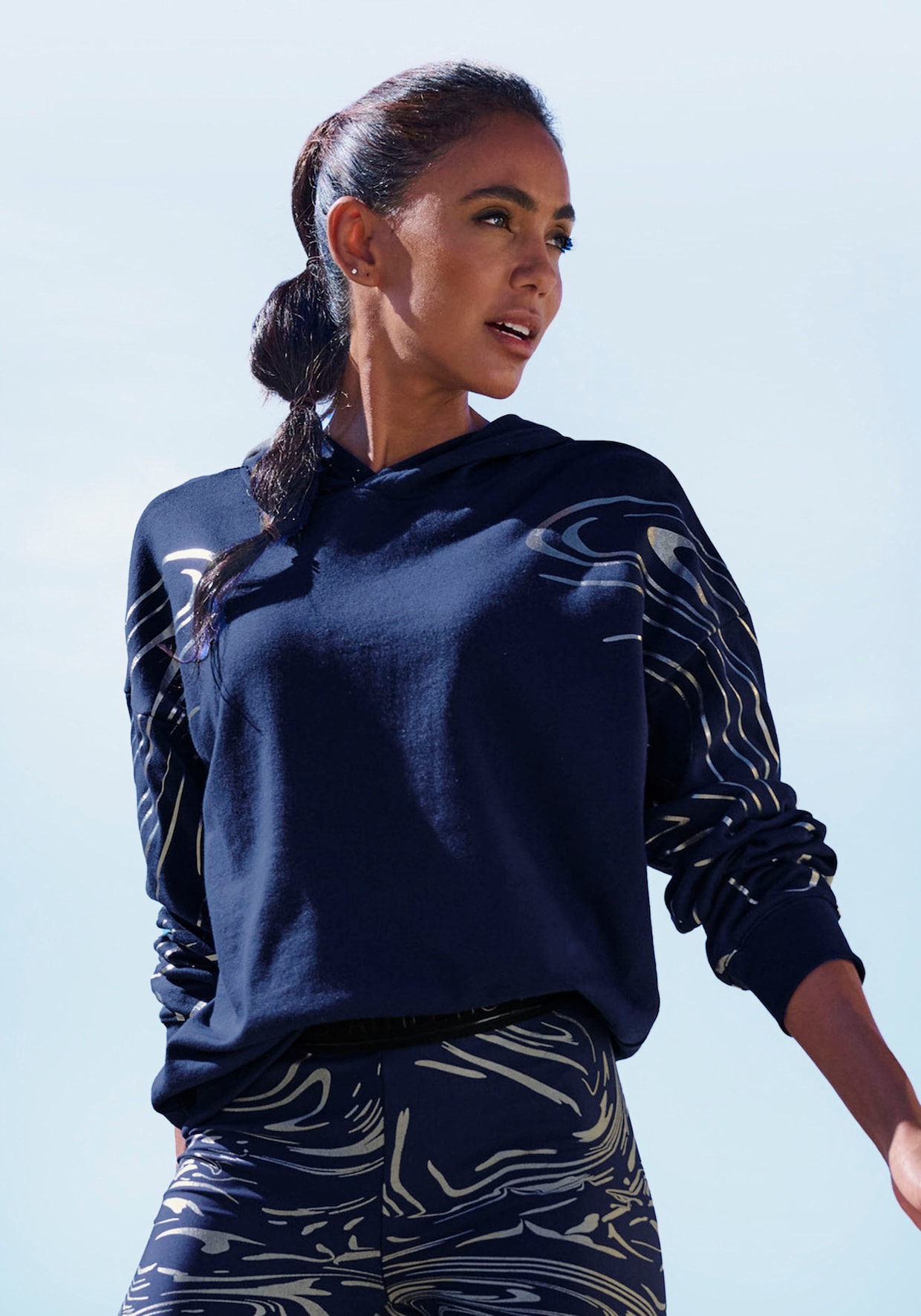 LASCANA ACTIVE Hoodie - blauw, zilver