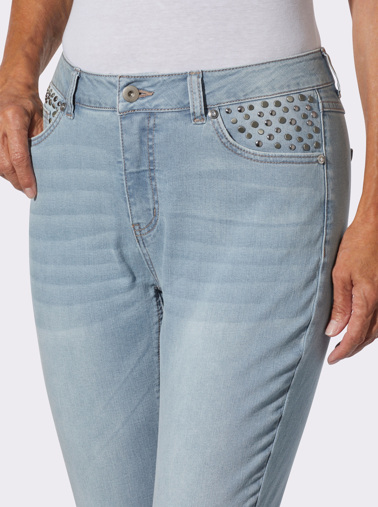 Jeans in knöchelfreier Länge - blue-bleached