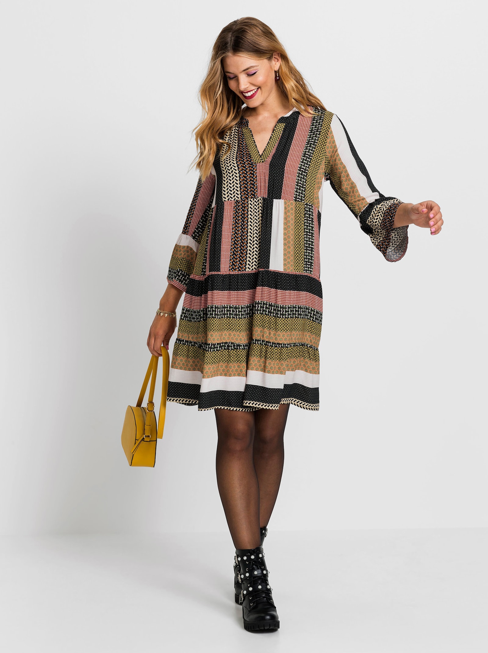 Webkleid in Patch-Optik - schwarz-grapefruit-gemustert