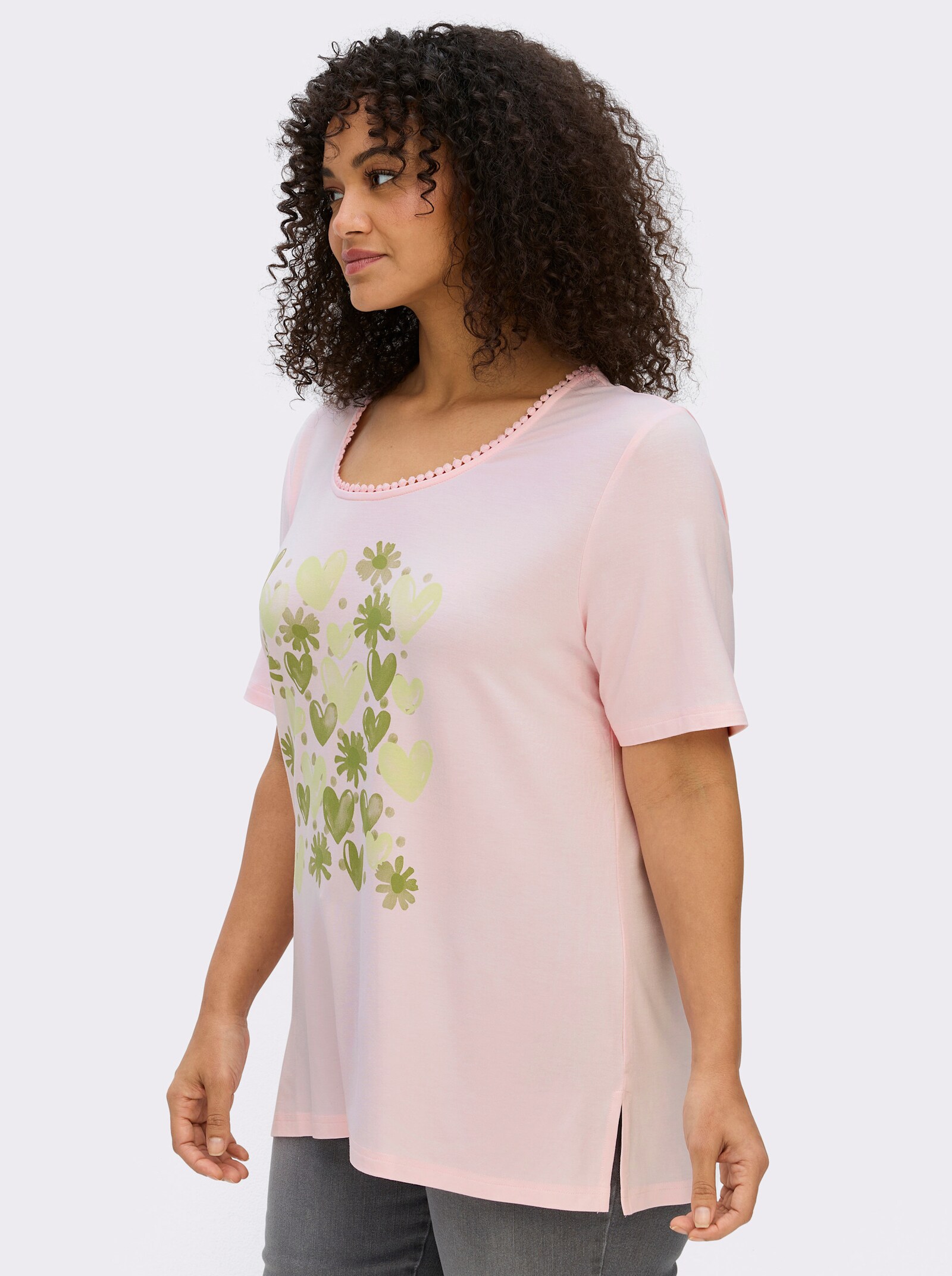 sheego Rundhalsshirt mit Zierband und Frontdruck - hellrosé-pistazie