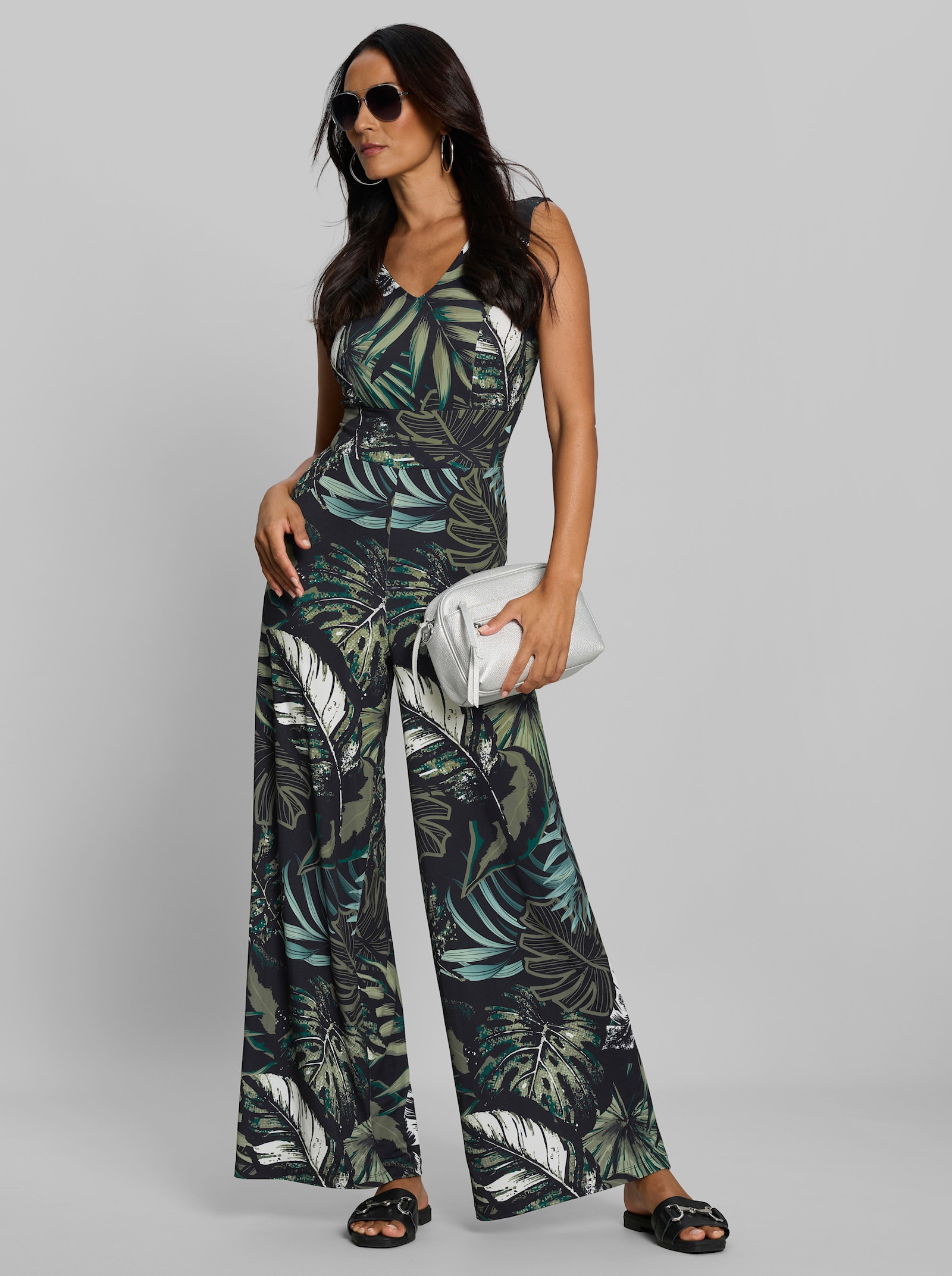 heine Jumpsuit mit Blätterprint - lindgrün-schwarz-bedruckt