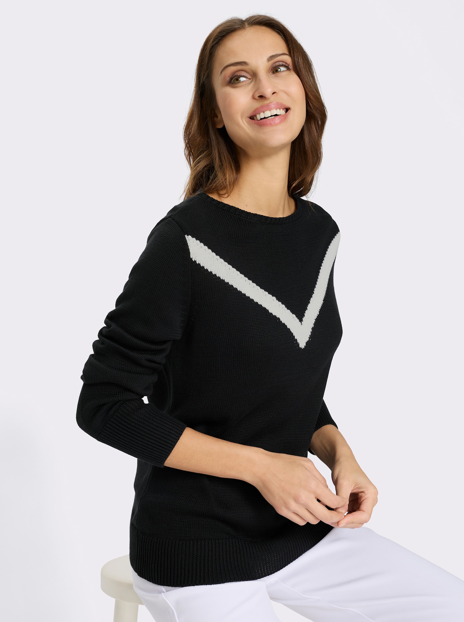 Strickpullover mit U-Boot-Ausschnitt - schwarz