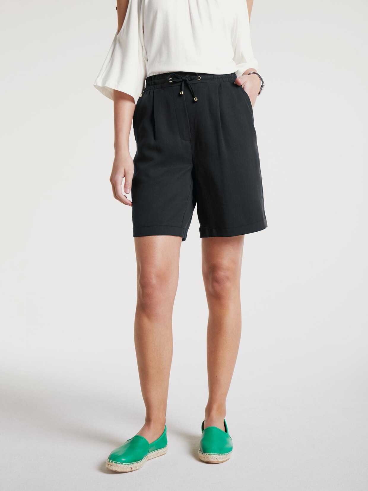 Linea Tesini Shorts - schwarz
