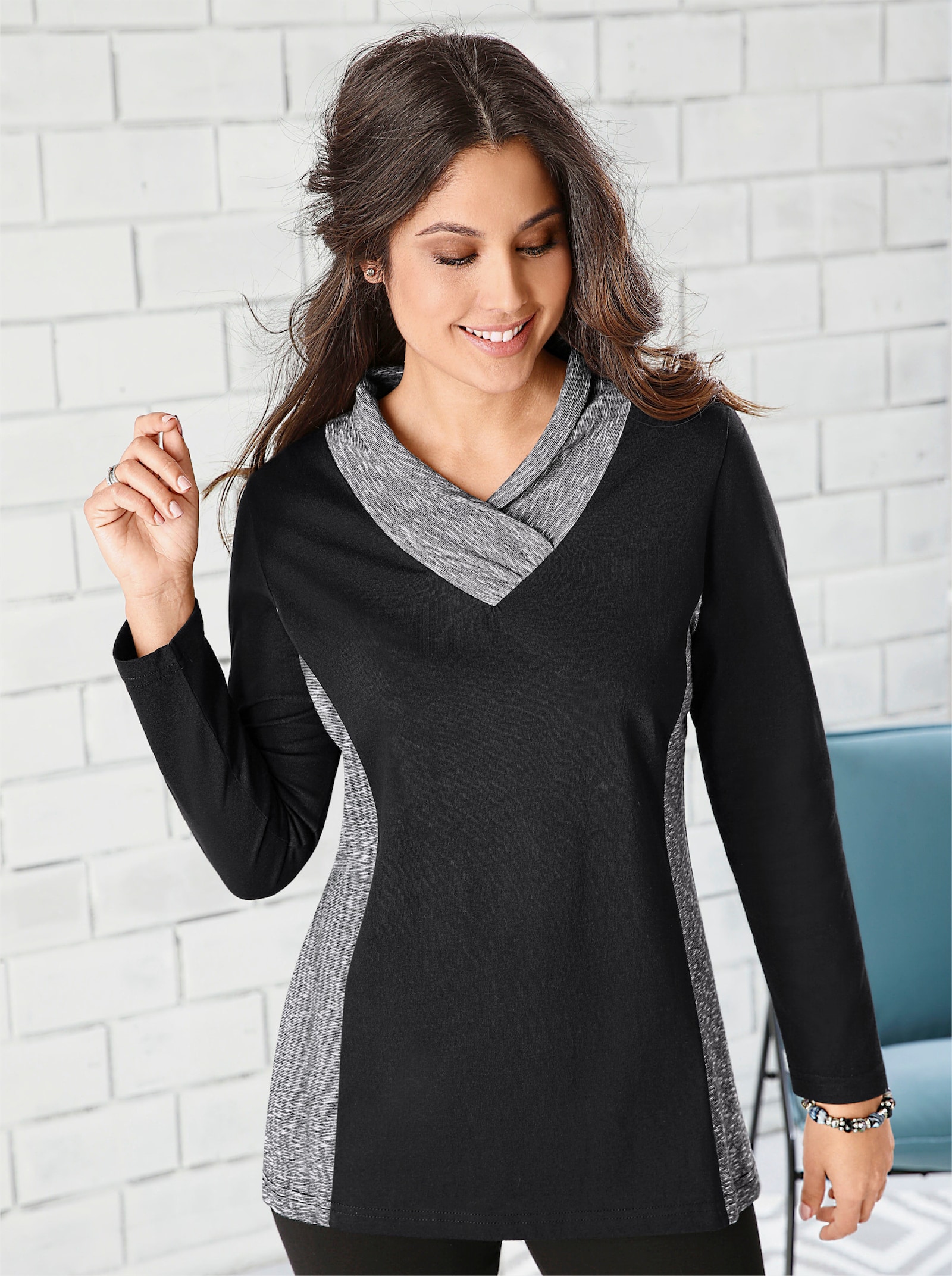 Freizeitshirt mit Schalkragen - schwarz