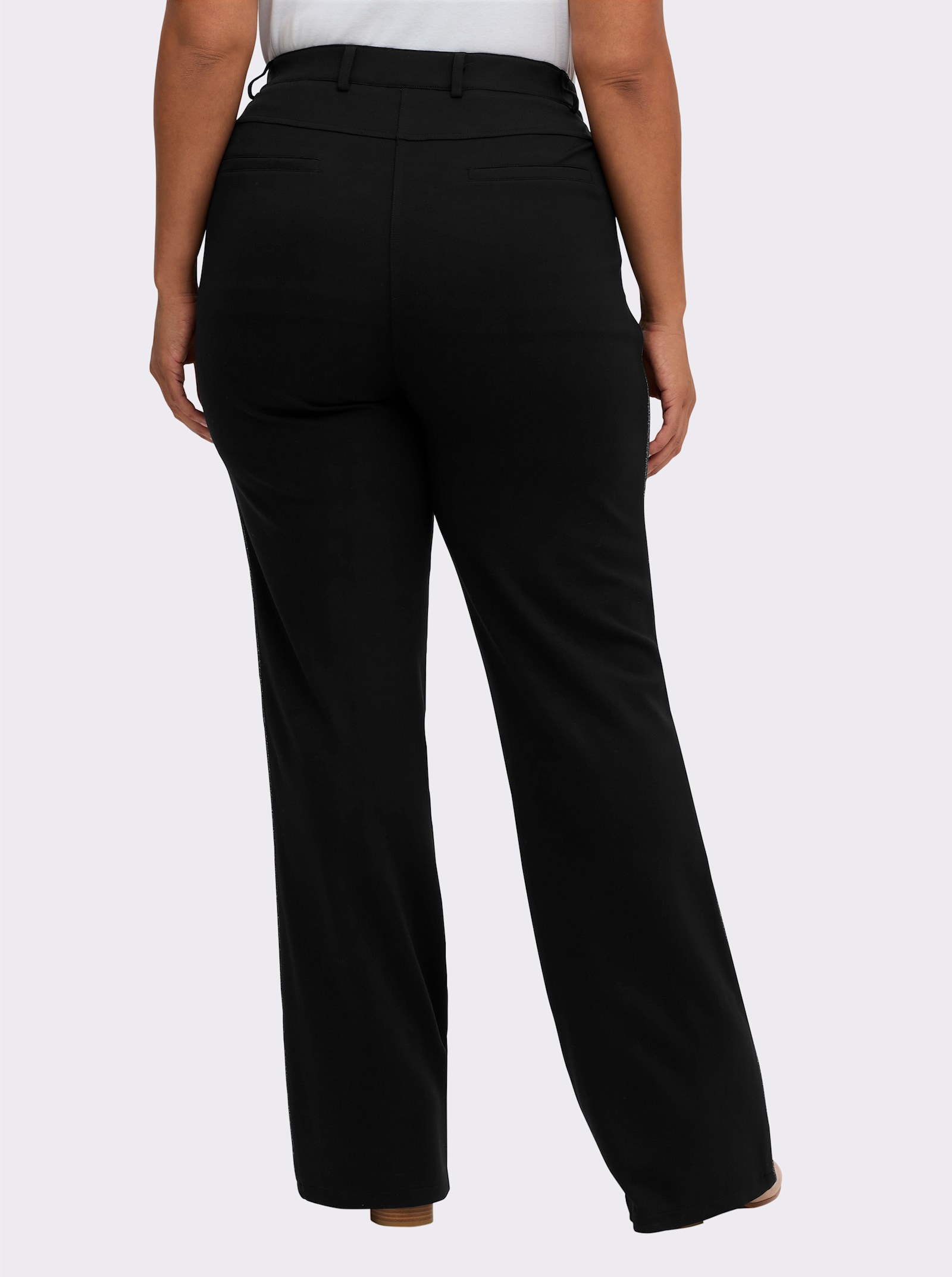 sheego Bootcuthose mit Glanzgarn-Paspel seitlich - schwarz