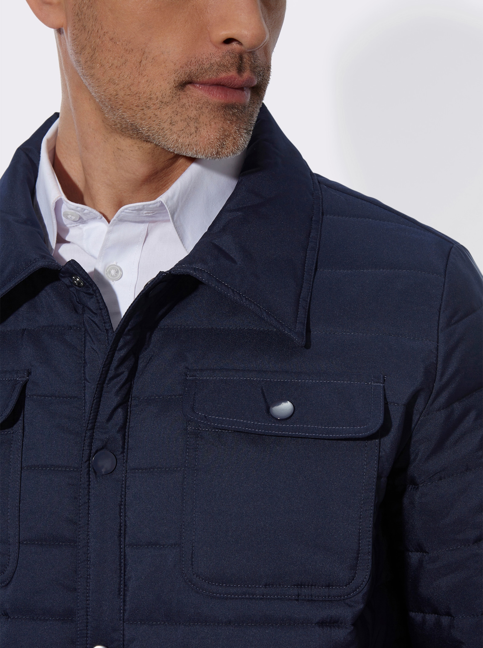 Steppjacke mit Druckknopfleiste - marine