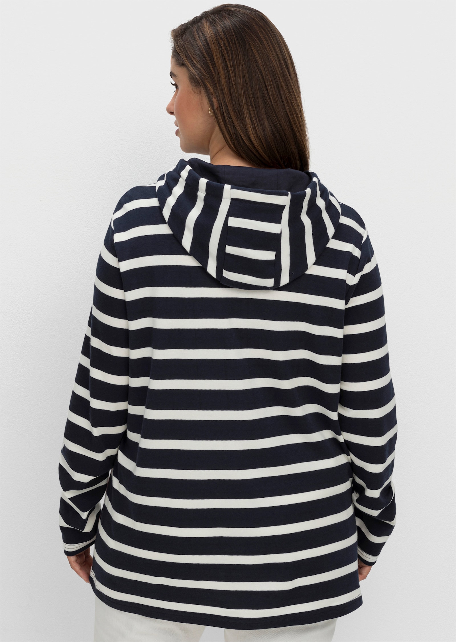 sheego Streepjesshirt met capuchon, lange mouwen - nachtblauw gestreept