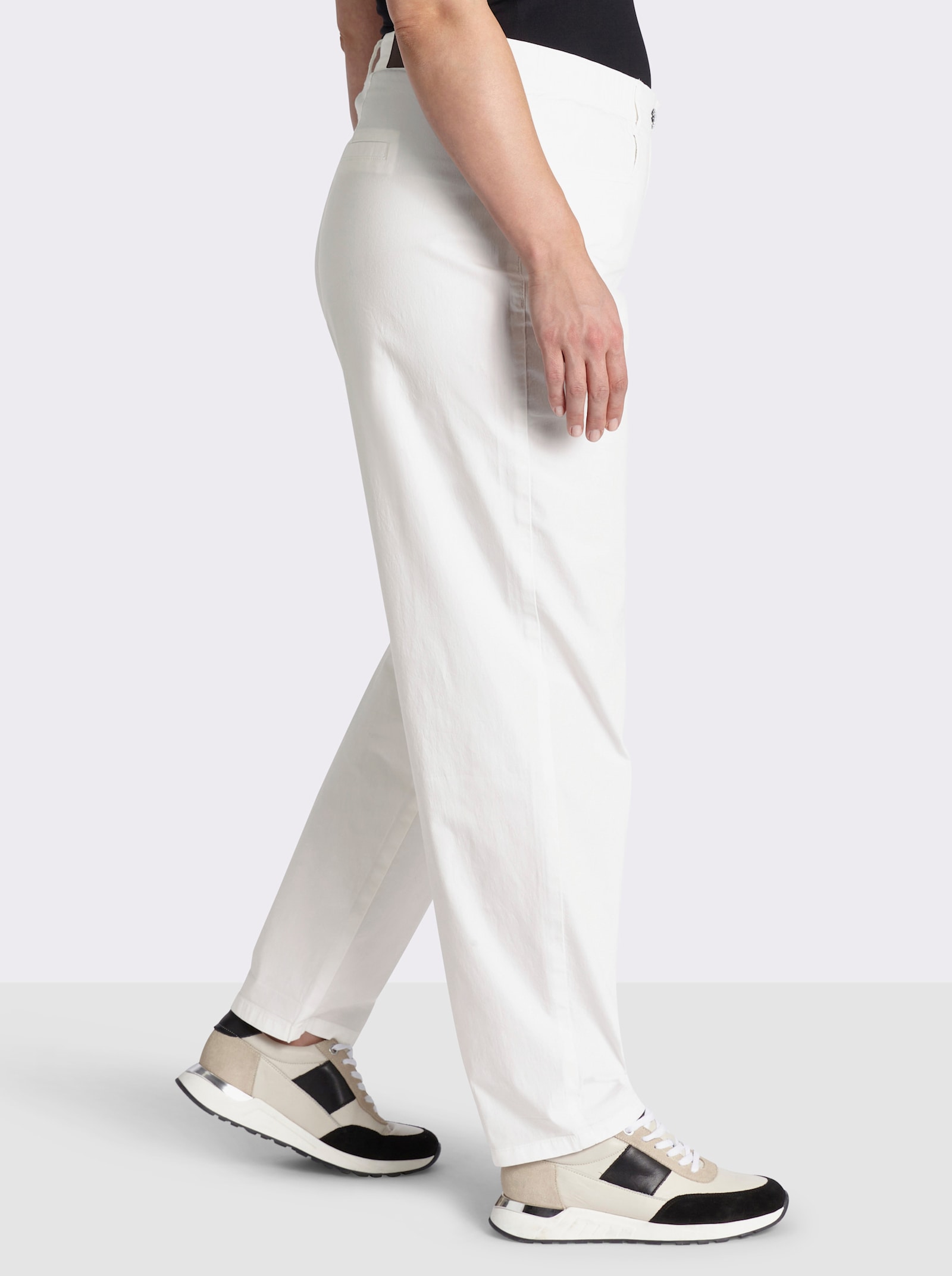 sheego Chinohose mit Ziertaschen hinten - ecru