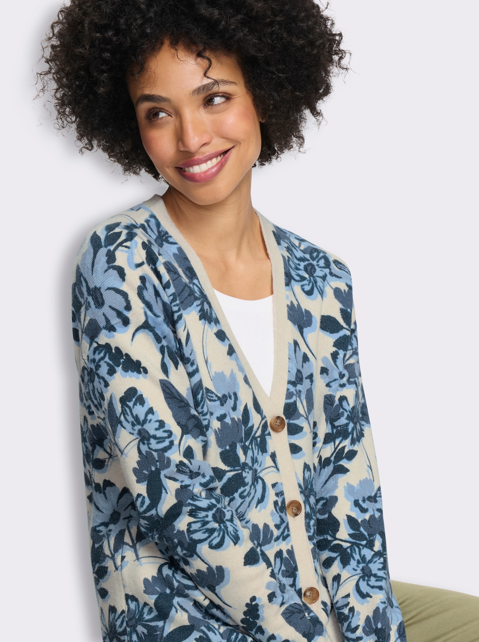heine Strickjacke mit Floral-Print - sand-rauchblau-bedruckt
