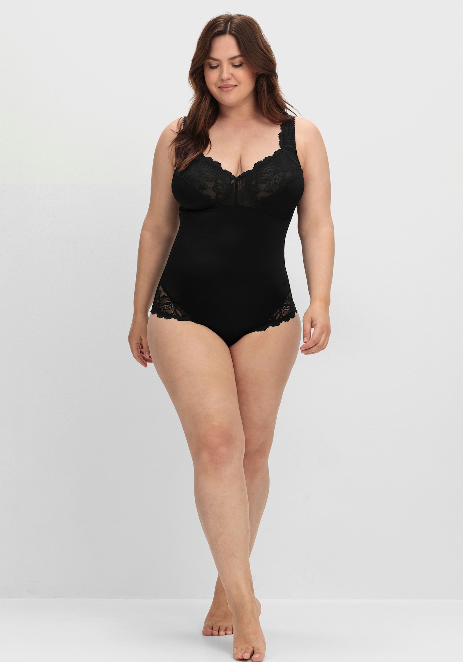 sheego Body mit gepolsterten Trägern - schwarz