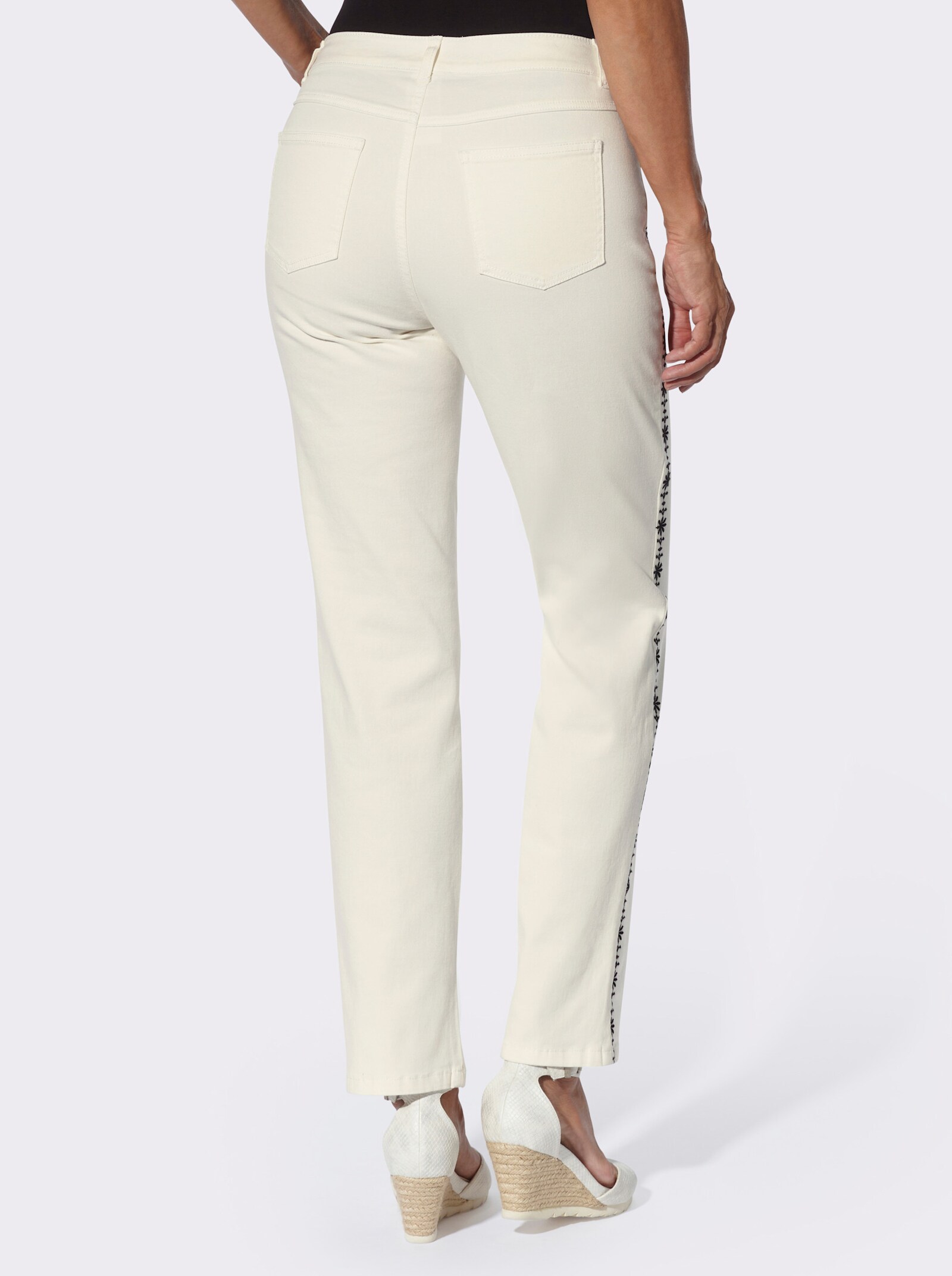 5-Pocket-Jeans mit Blumen-Stickerei - ecru