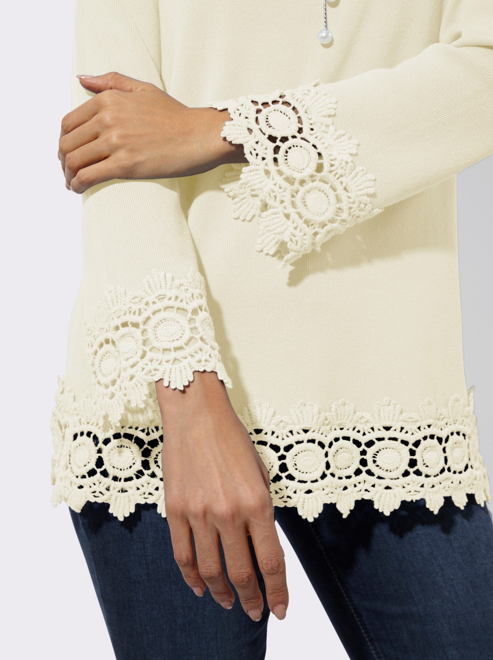 Langarm-Pullover mit Spitzenbordüre - champagner